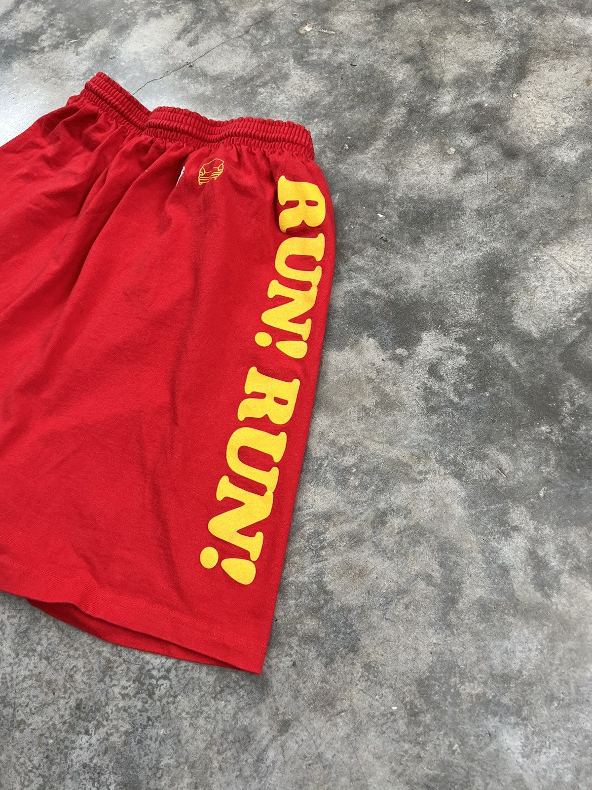 Brockhampton Brockhampton Run! Puff Print Red Shorts Medium 32 Holiday Size US 32 / EU 48 - 2 Thumbnail