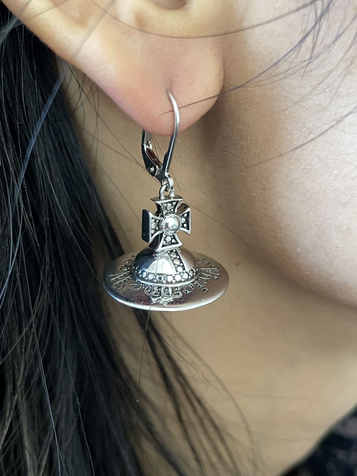 Vivienne Westwood Unisex dangle earring - big orb, multiple engravings, lever Size ONE SIZE - 3 Thumbnail