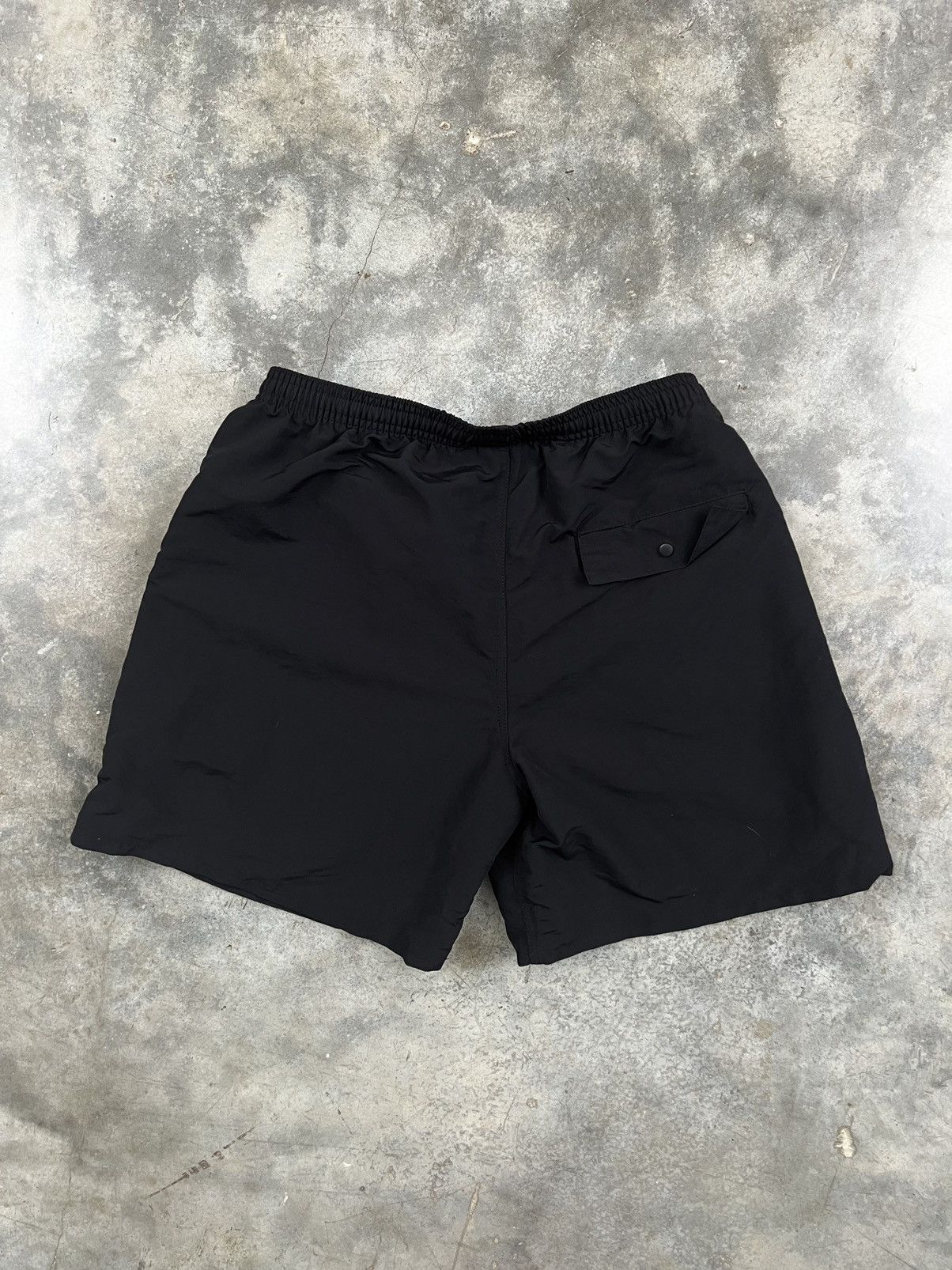 Travis Scott Travis Scott x Mcdonalds Rage & Ribs Black Burger Shorts ❄️ Size US 32 / EU 48 - 2 Thumbnail