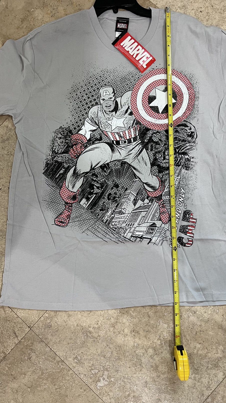 Marvel Comics × Vintage New Captain America THE ONE AND ONLY “CAP” Size XL Size US XL / EU 56 / 4 - 5 Thumbnail