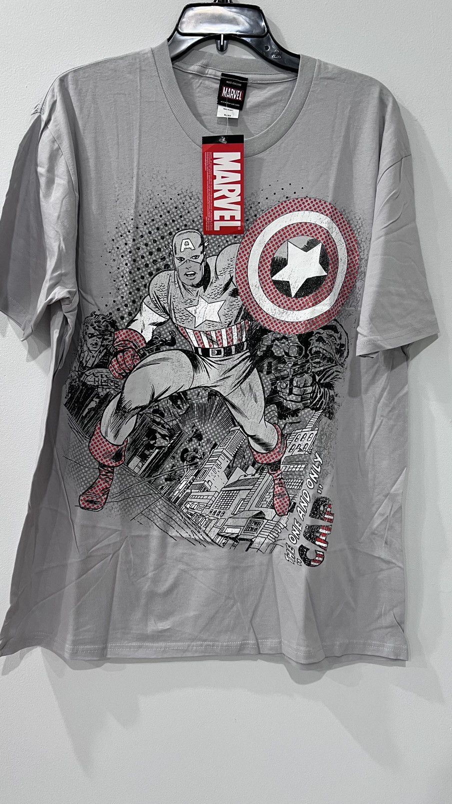 Marvel Comics × Vintage New Captain America THE ONE AND ONLY “CAP” Size XL Size US XL / EU 56 / 4 - 1 Thumbnail