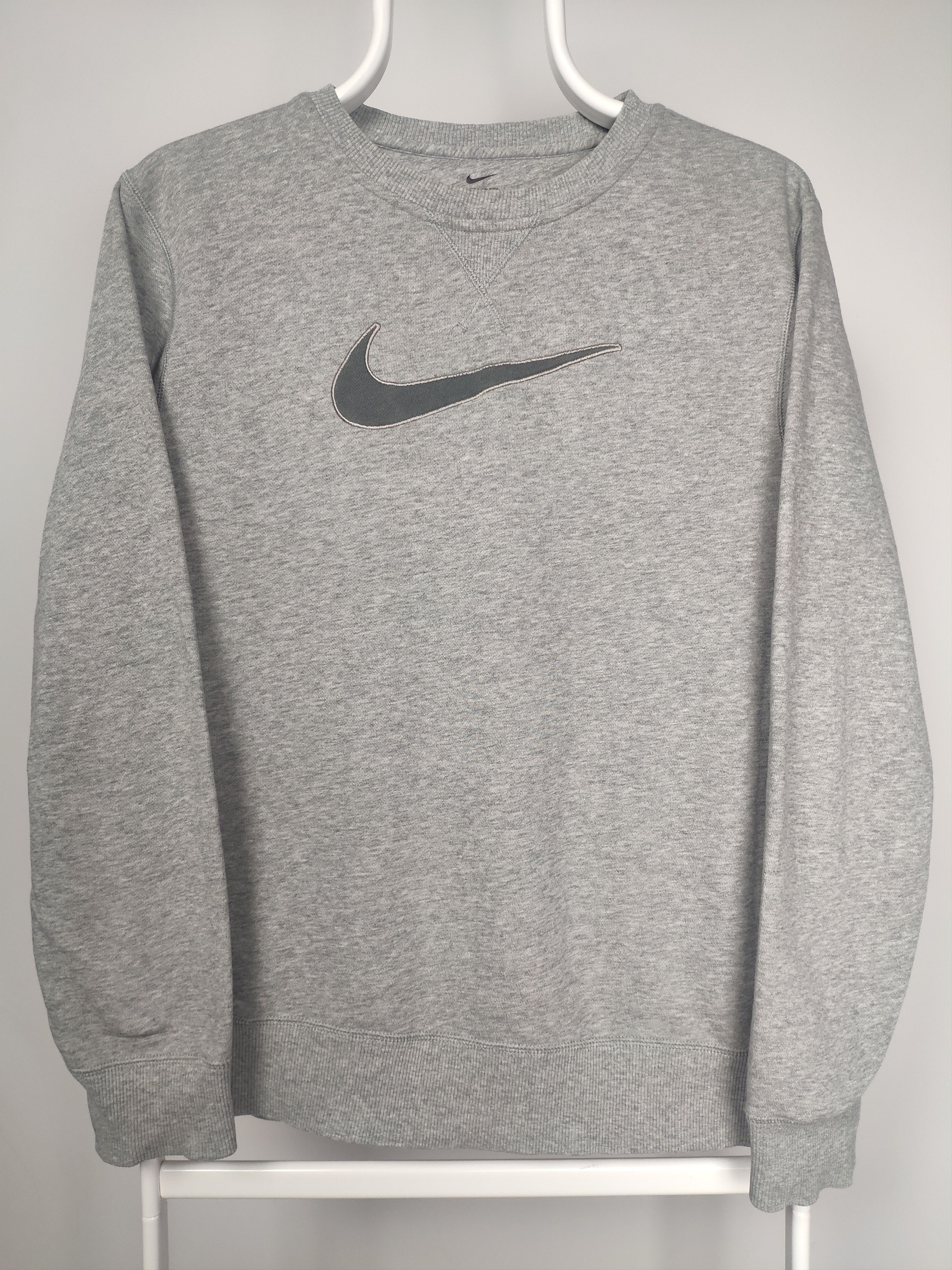 Nike Nike big center swoosh sweatshirt grey vintage looking Size US S / EU 44-46 / 1 - 1 Thumbnail