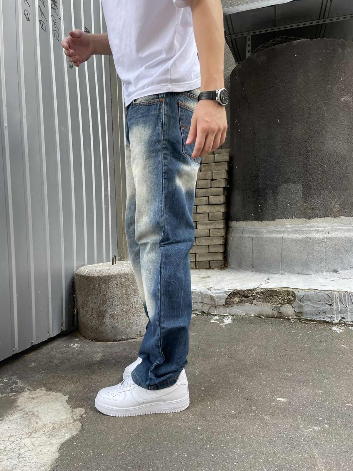 Levi's × Vintage Vintage Levi’s 501 Jeans Washed Distressed Size US 34 / EU 50 - 3 Thumbnail