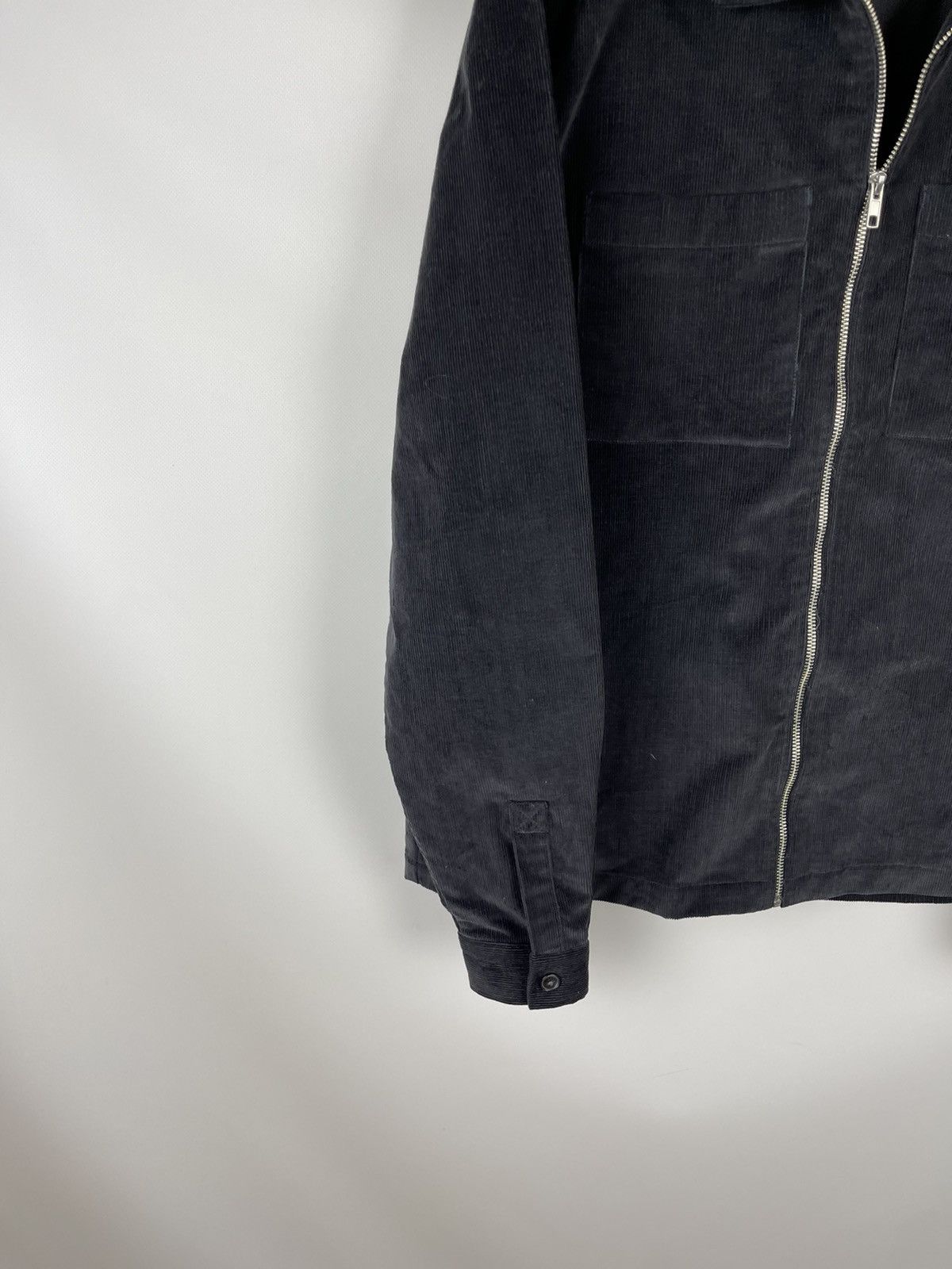 River Island River Island black corduroy double pocket overshirt jacket Size US L / EU 52-54 / 3 - 4 Thumbnail