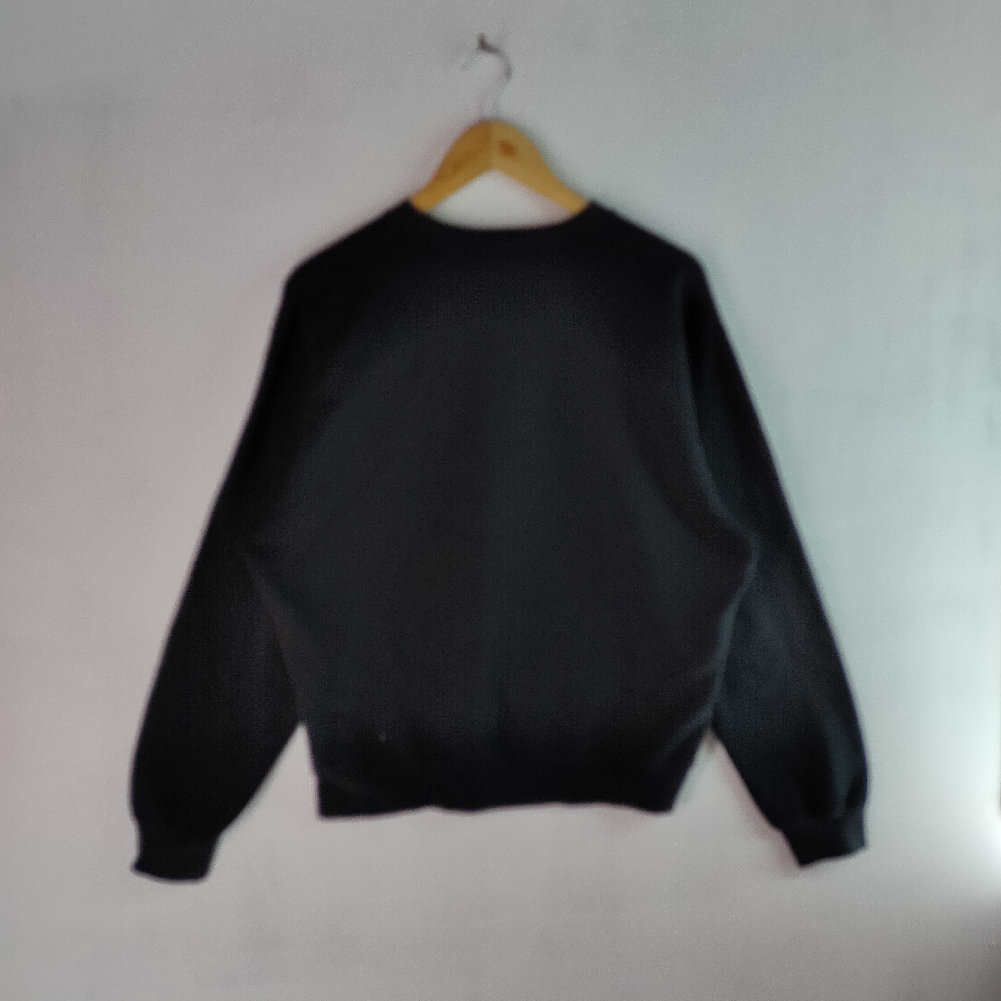 Nike VINTAGE NIKE 90s White Embroidery Swoosh Logo Sweatshirt Size US L / EU 52-54 / 3 - 6 Thumbnail