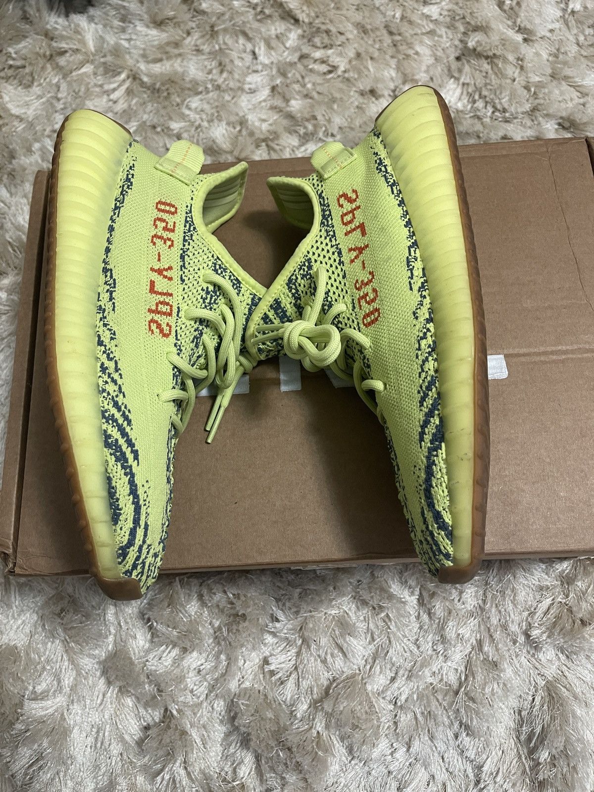 Adidas Yeezy Boost 350 V2 Semi Frozen Yellow 2017 Size US 9 / EU 42 - 4 Thumbnail
