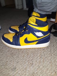 Jordan 1 hot sale mid michigan