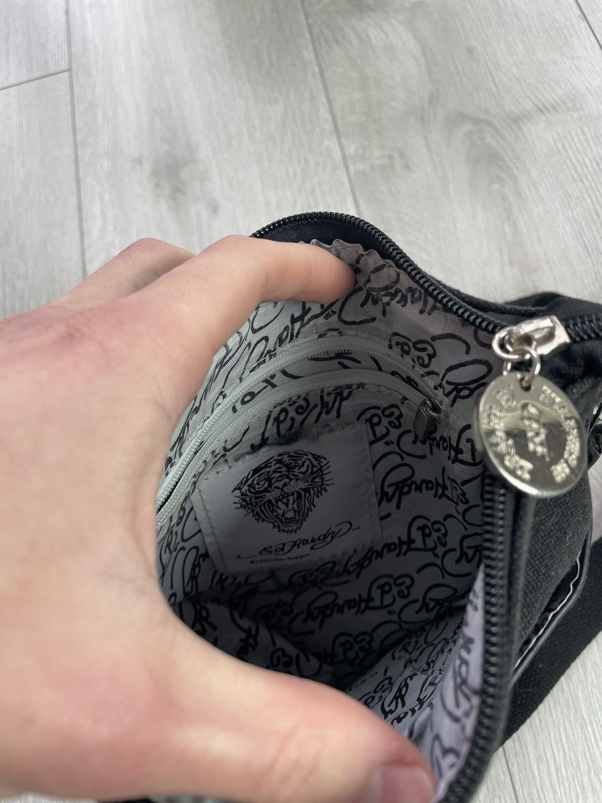 Christian Audigier × Ed Hardy × Vintage Ed Hardy Vintage Messenger / Shoulder Bag Yoo Size ONE SIZE - 8 Thumbnail