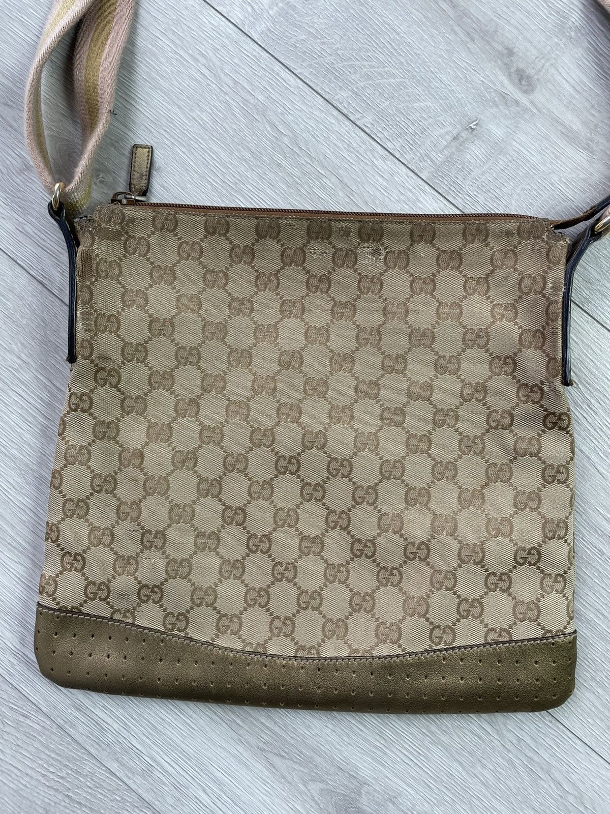 Gucci × Vintage Gucci GG SUPREME MONOGRAM CANVAS BAG / MESSENGER Size ONE SIZE - 3 Thumbnail
