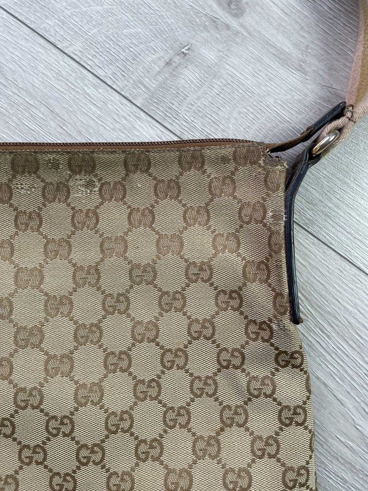 Gucci × Vintage Gucci GG SUPREME MONOGRAM CANVAS BAG / MESSENGER Size ONE SIZE - 5 Thumbnail