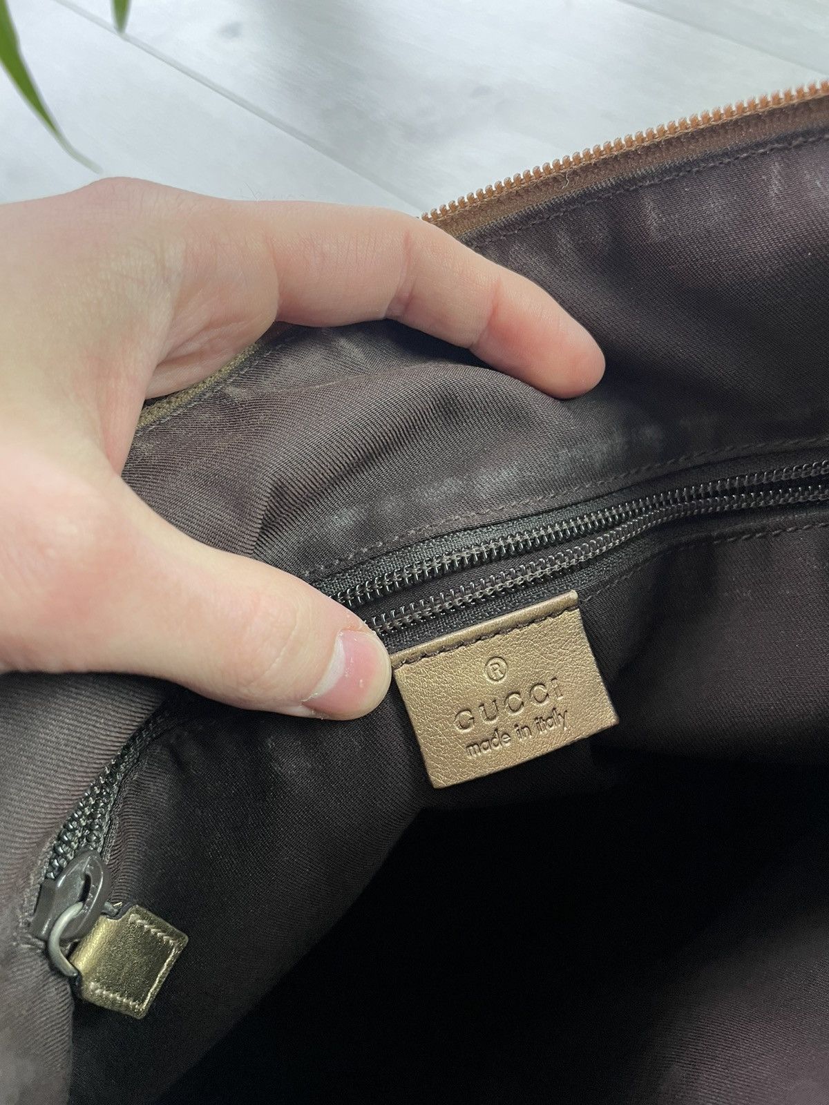 Gucci × Vintage Gucci GG SUPREME MONOGRAM CANVAS BAG / MESSENGER Size ONE SIZE - 14 Thumbnail