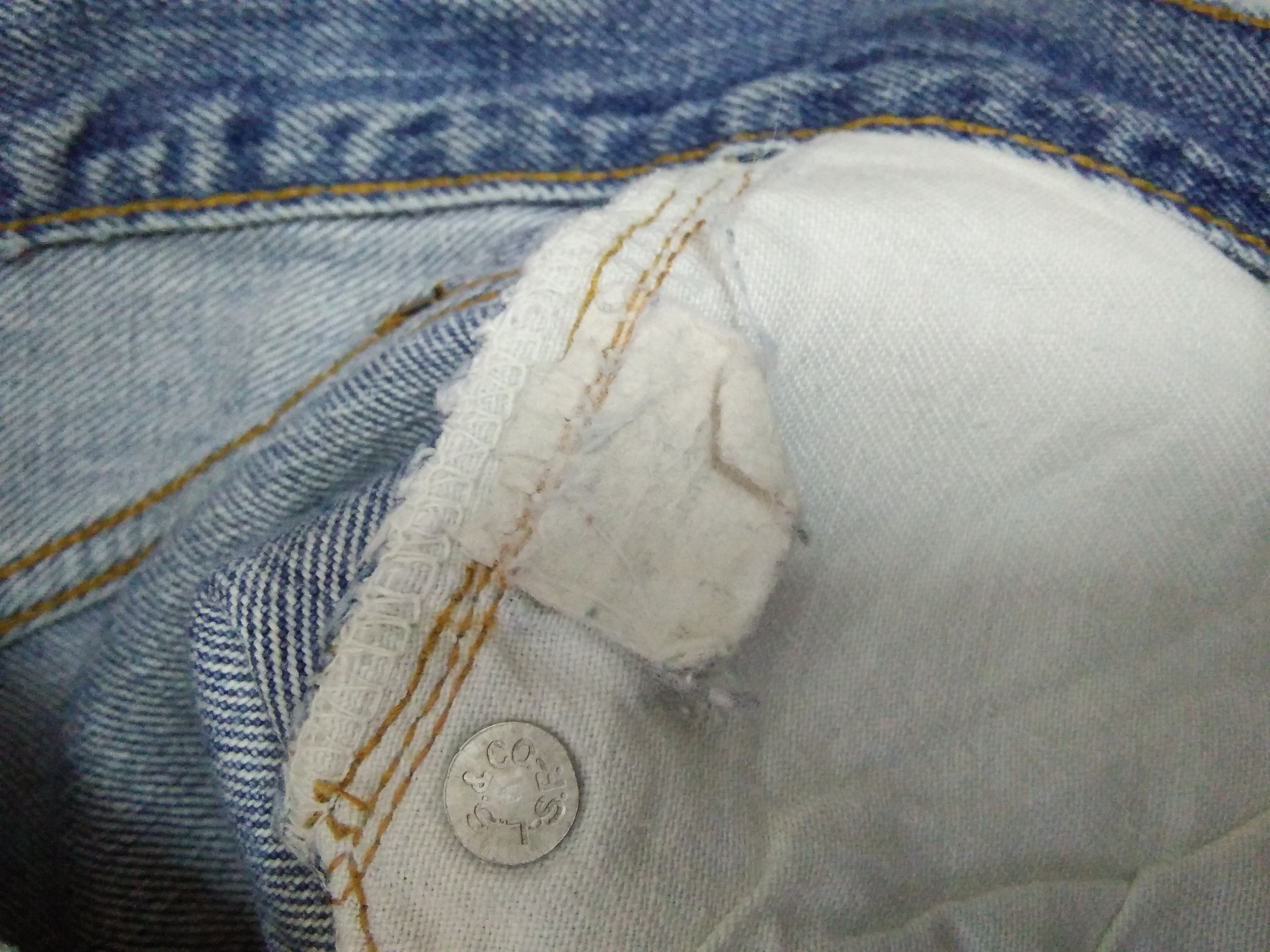 Levi's × Vintage 70s LEVIS 501 JEANS Selvedge USA #6 SINGLE STITCH (A263) Size US 30 / EU 46 - 9 Thumbnail
