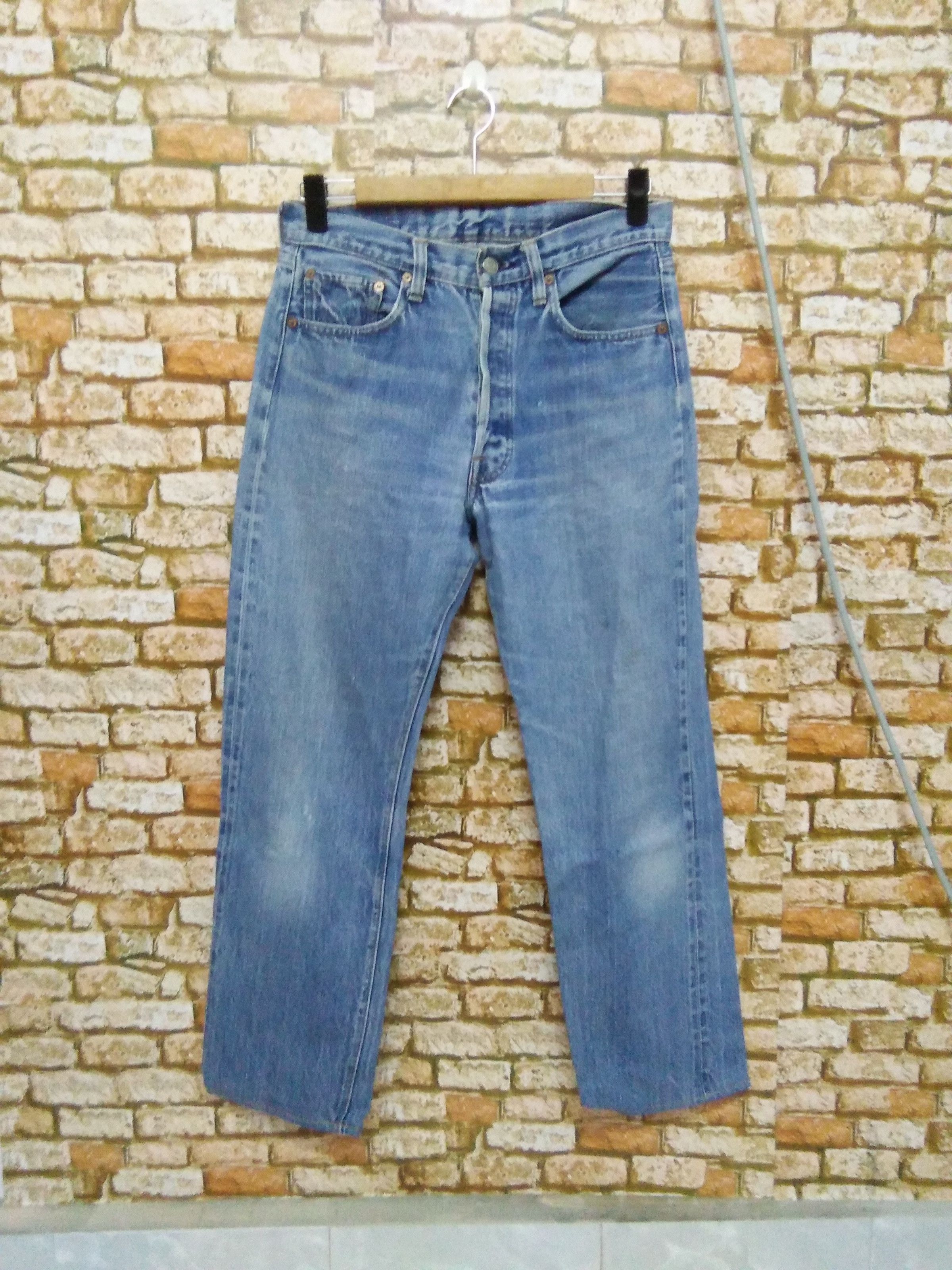 Levi's × Vintage 70s LEVIS 501 JEANS Selvedge USA #6 SINGLE STITCH (A263) Size US 30 / EU 46 - 1 Thumbnail