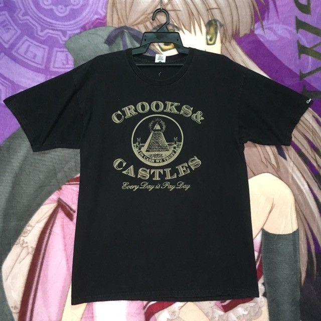 Pyramid One Eye Crooks & Castles Tshirt