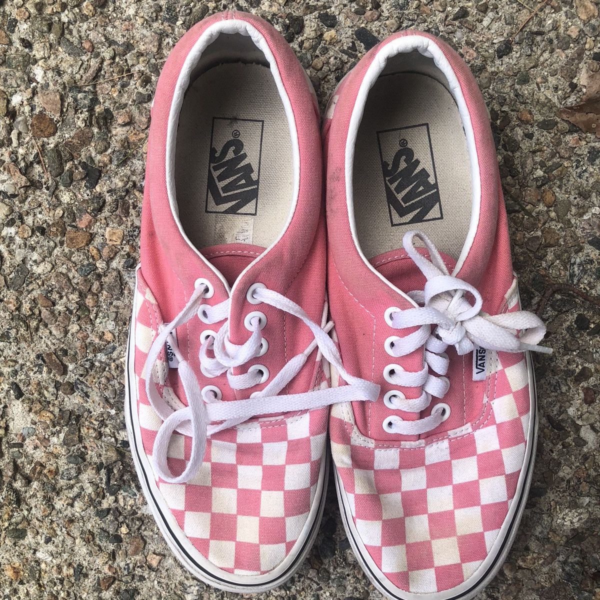 Vans Vans checkered skate shoes low top pink Men’s 7 women’s 8.5 Size US 7 / EU 40 - 2 Thumbnail