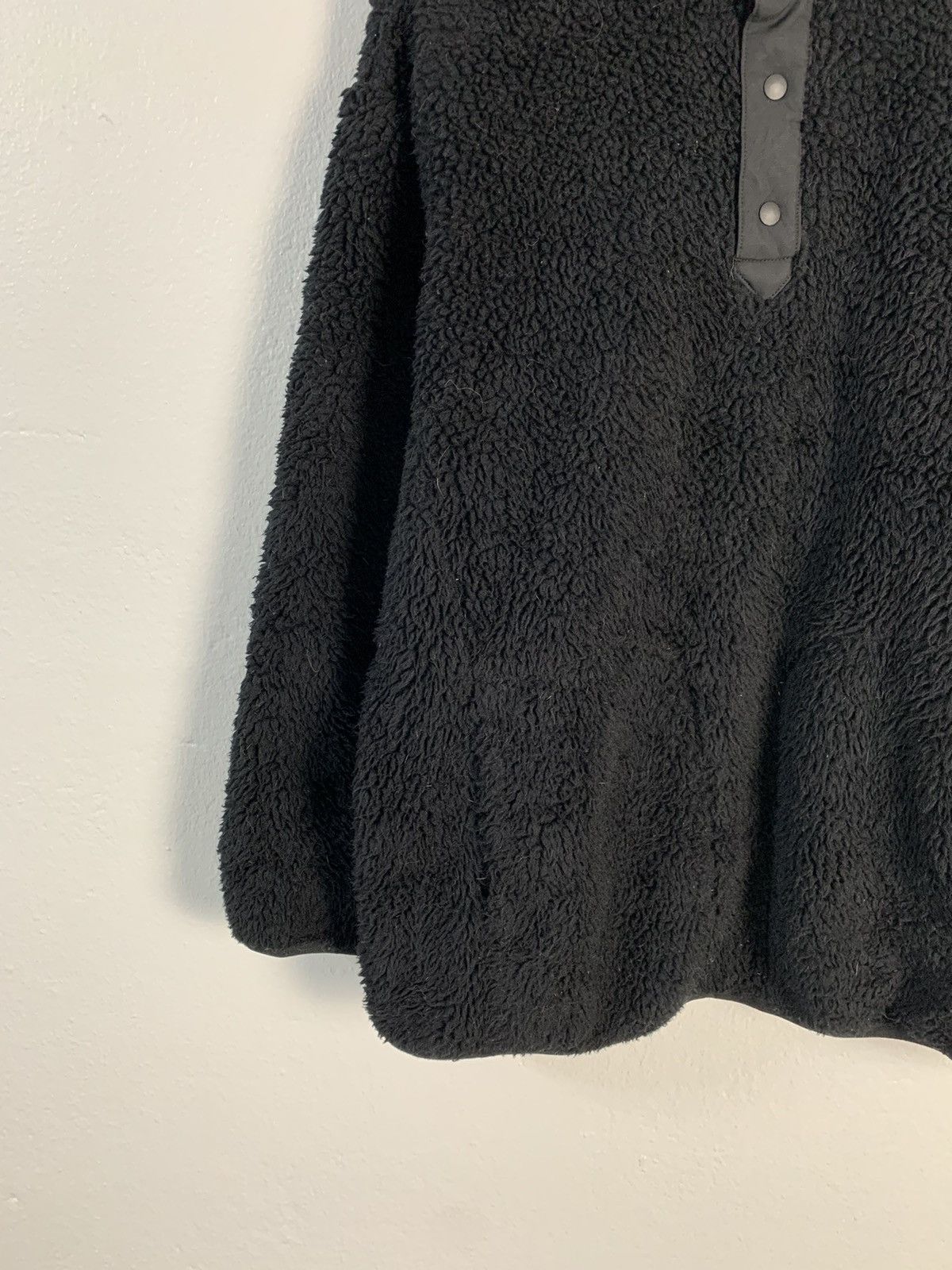 Uniqlo × White Mountaineering Uniqlo White Mountaineering Fleece Sherpa Sweater Size US L / EU 52-54 / 3 - 3 Thumbnail