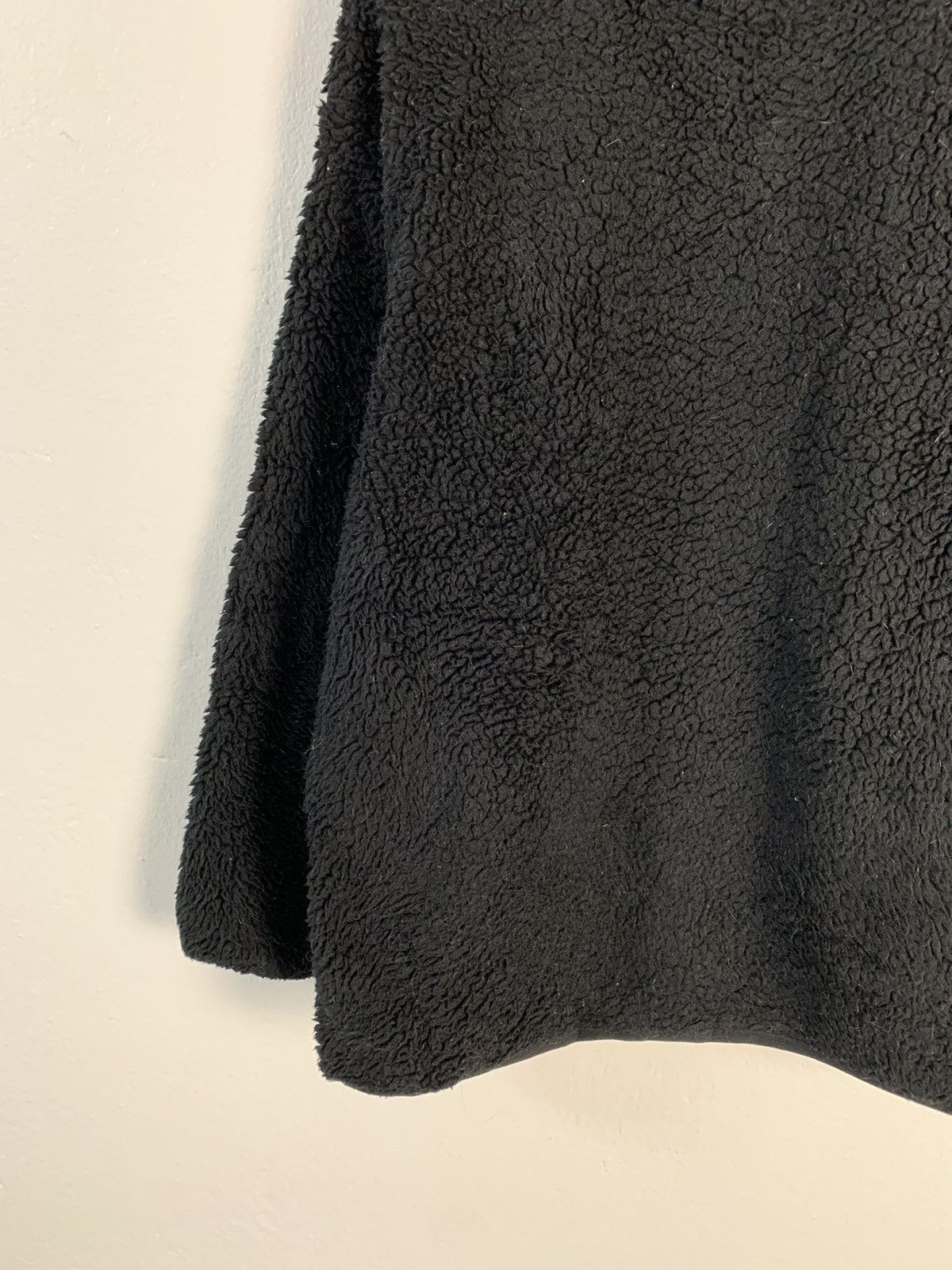 Uniqlo × White Mountaineering Uniqlo White Mountaineering Fleece Sherpa Sweater Size US L / EU 52-54 / 3 - 9 Thumbnail