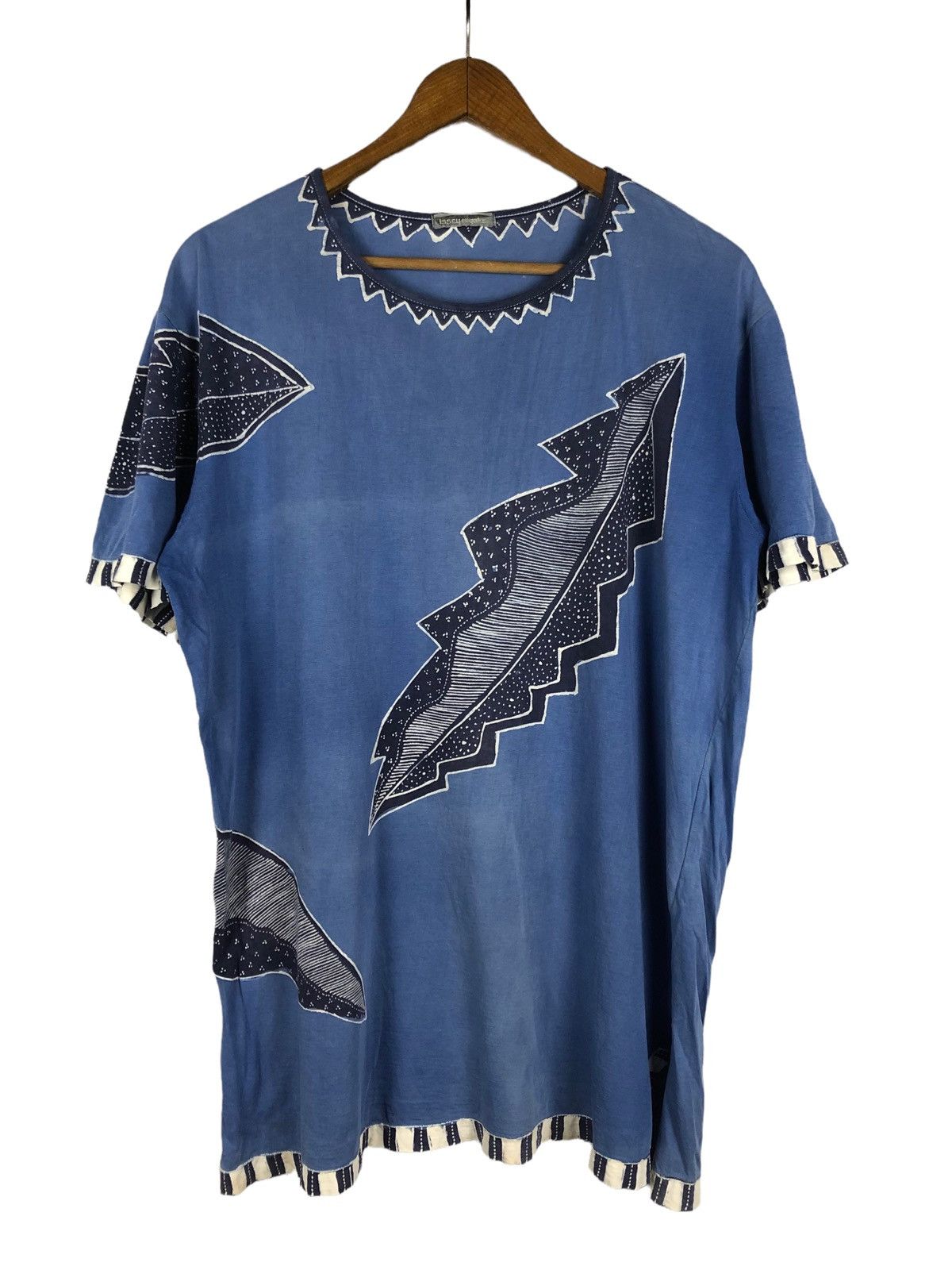 Issey Miyake Vintage 80s Issey Miyake Men Navajo Pattern Tshirt Size US M / EU 48-50 / 2 - 1 Thumbnail