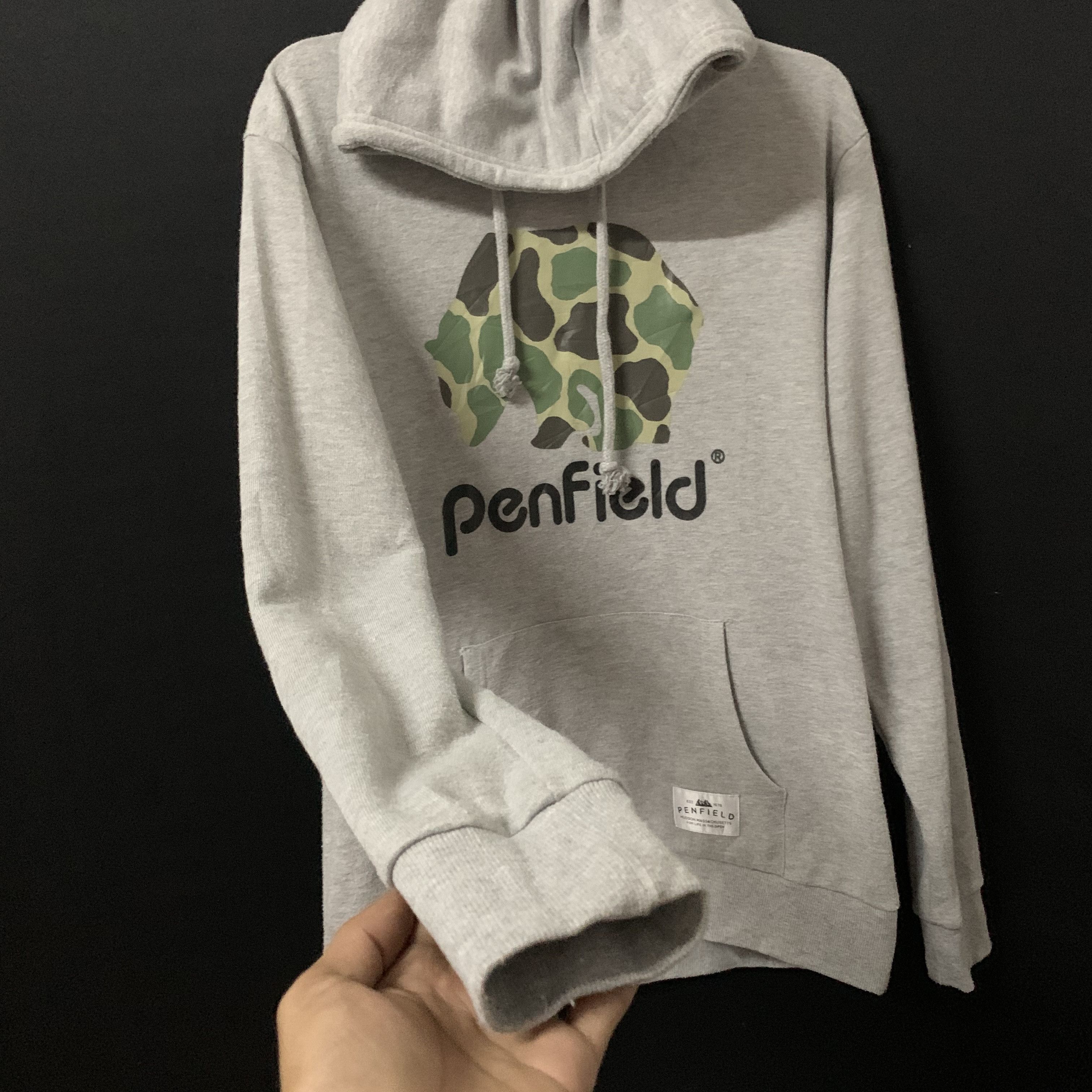 Penfield Penfield Big Logo Camouflage Hooded Brand Sweatshirt Size US L / EU 52-54 / 3 - 3 Thumbnail
