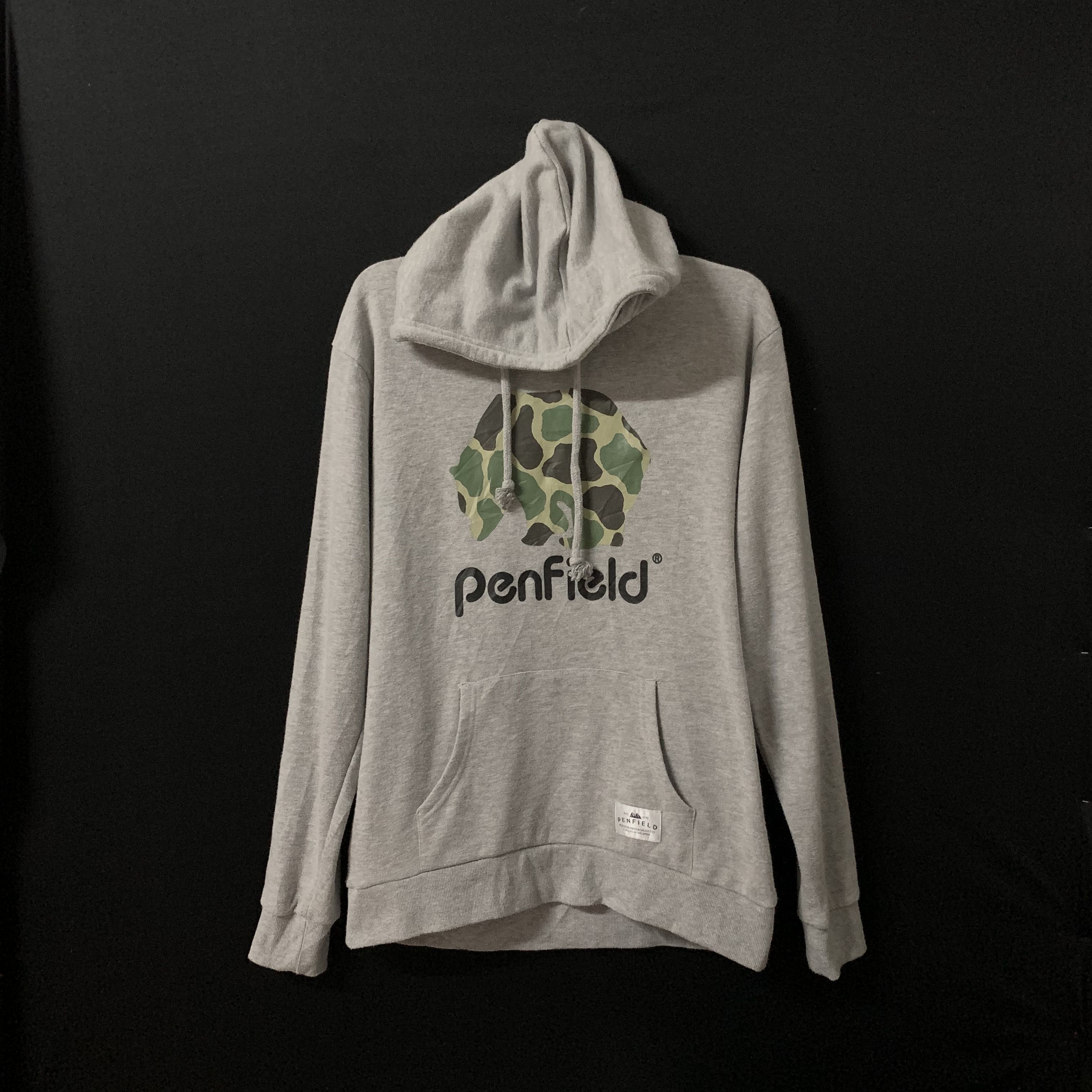 Penfield Penfield Big Logo Camouflage Hooded Brand Sweatshirt Size US L / EU 52-54 / 3 - 1 Thumbnail