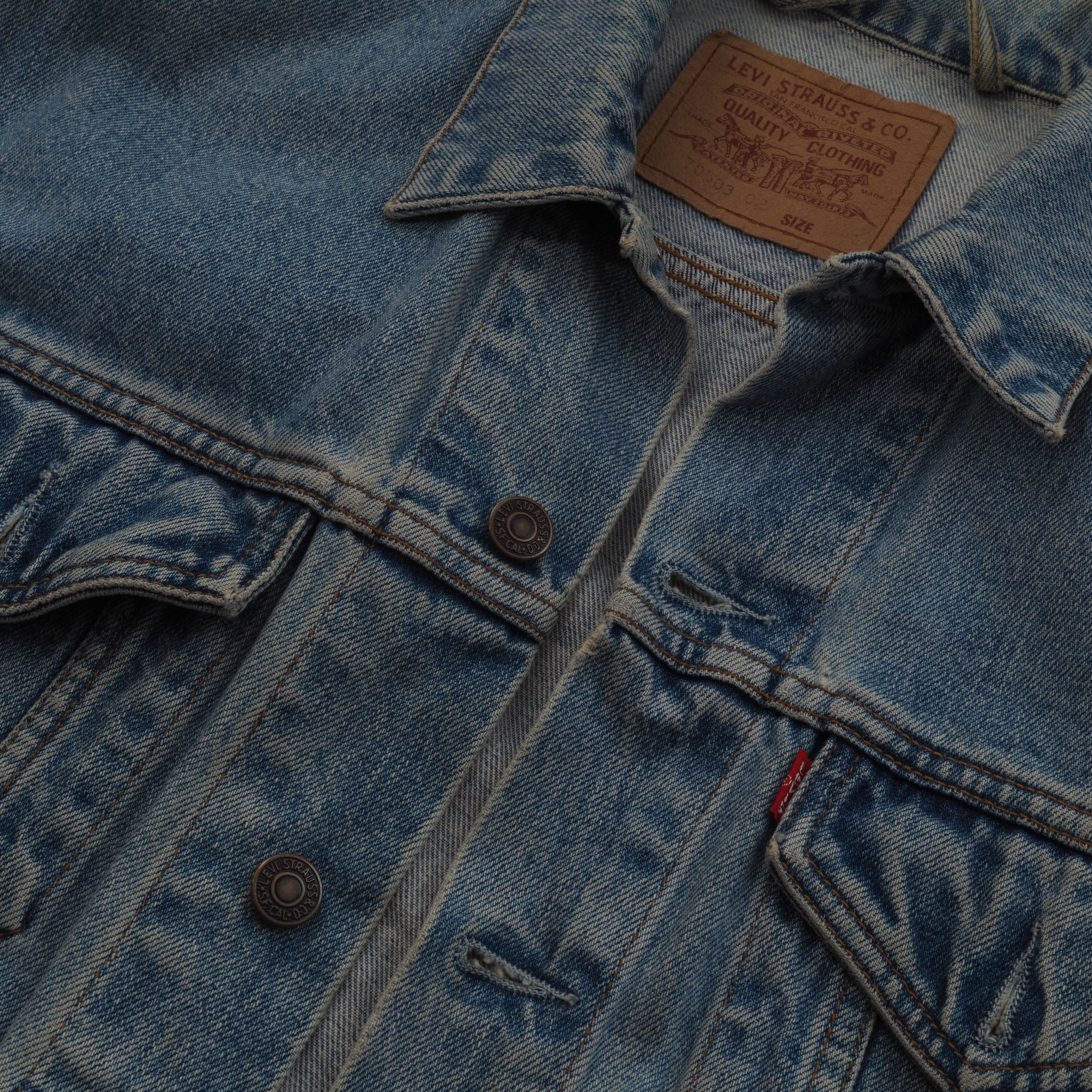 Levi's × Levi's Vintage Clothing × Vintage Levis Vintage Blue Denim Jean Trucker Jacket L Large 90s Size US L / EU 52-54 / 3 - 8 Thumbnail