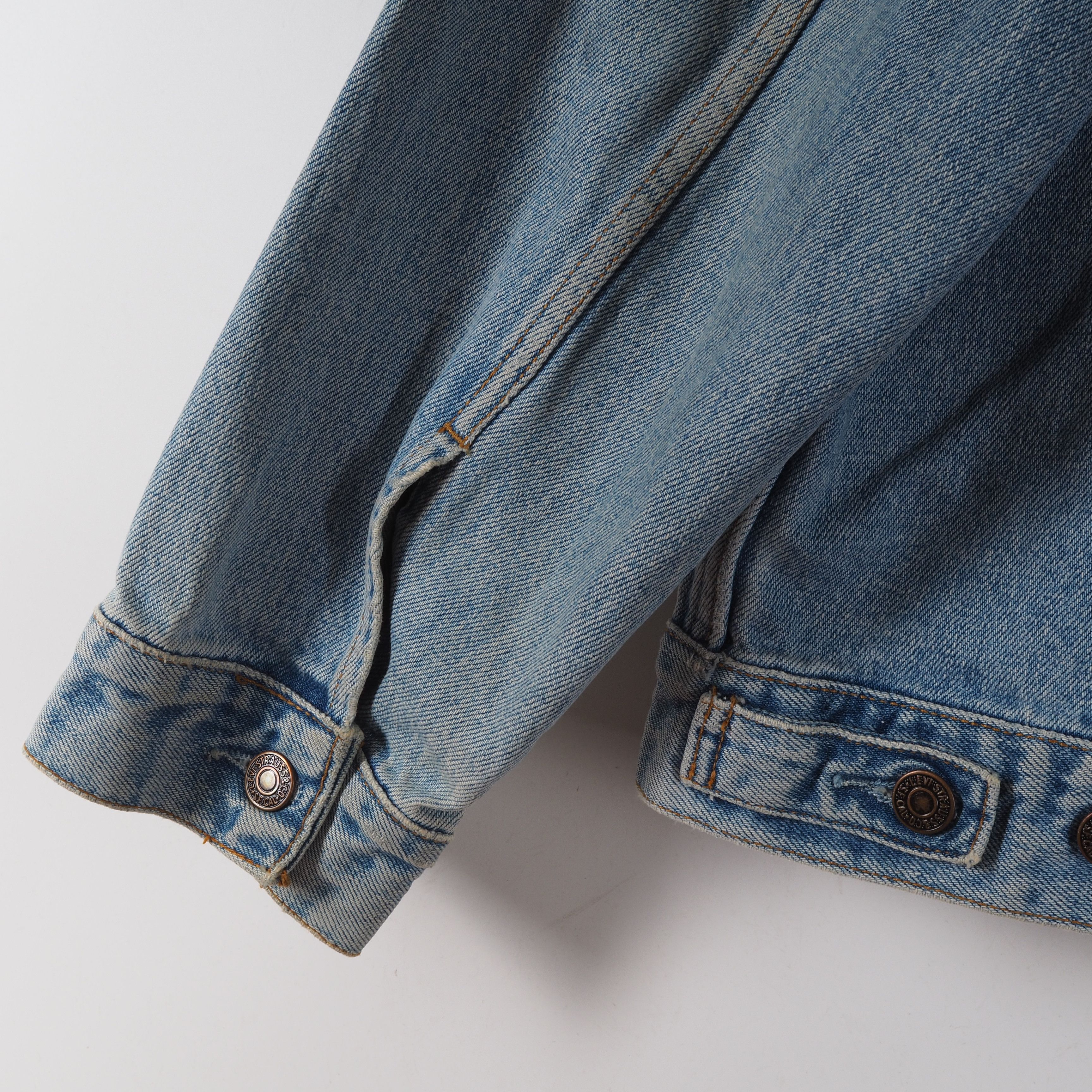 Levi's × Levi's Vintage Clothing × Vintage Levis Vintage Blue Denim Jean Trucker Jacket L Large 90s Size US L / EU 52-54 / 3 - 5 Thumbnail