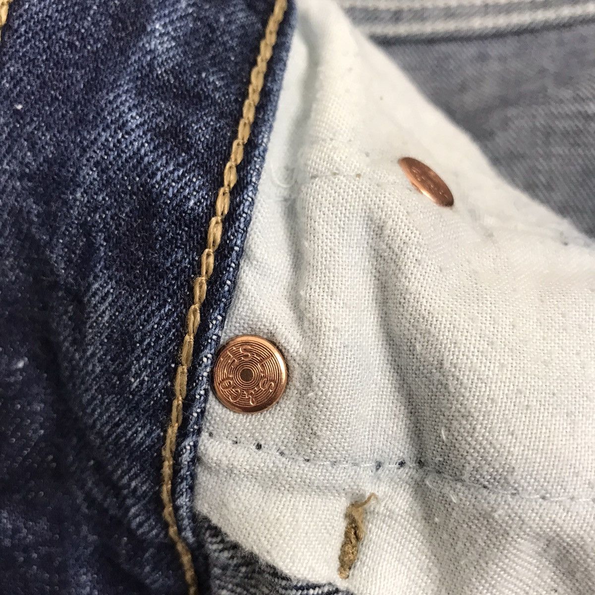 Levi's Vintage Levi’s 520 04 266 Button Jeans Size US 36 / EU 52 - 9 Thumbnail