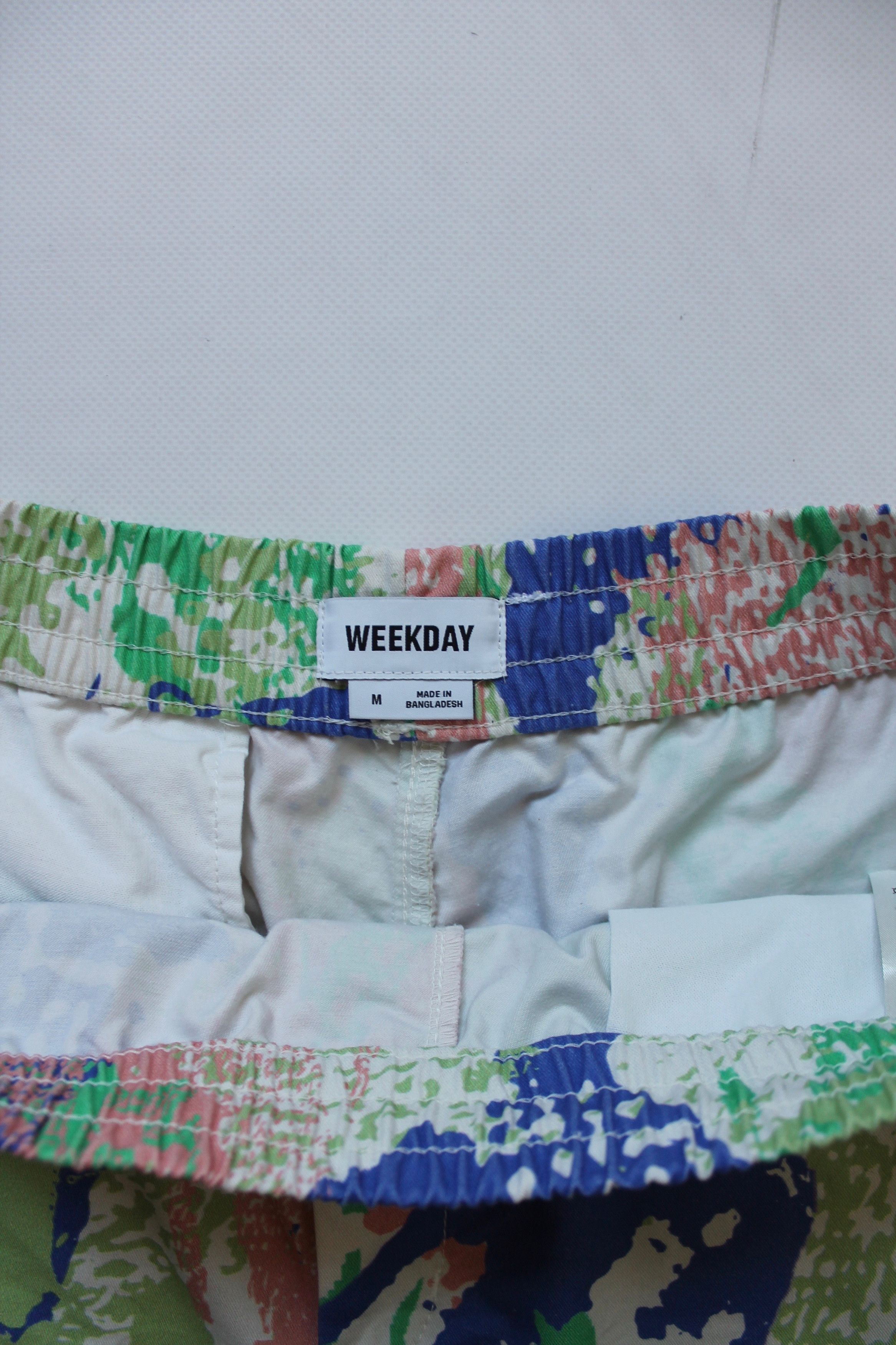Weekday WEEKDAY Randy Big Sponge Suit Shirt Shorts Colorfull Size US M / EU 48-50 / 2 - 9 Thumbnail