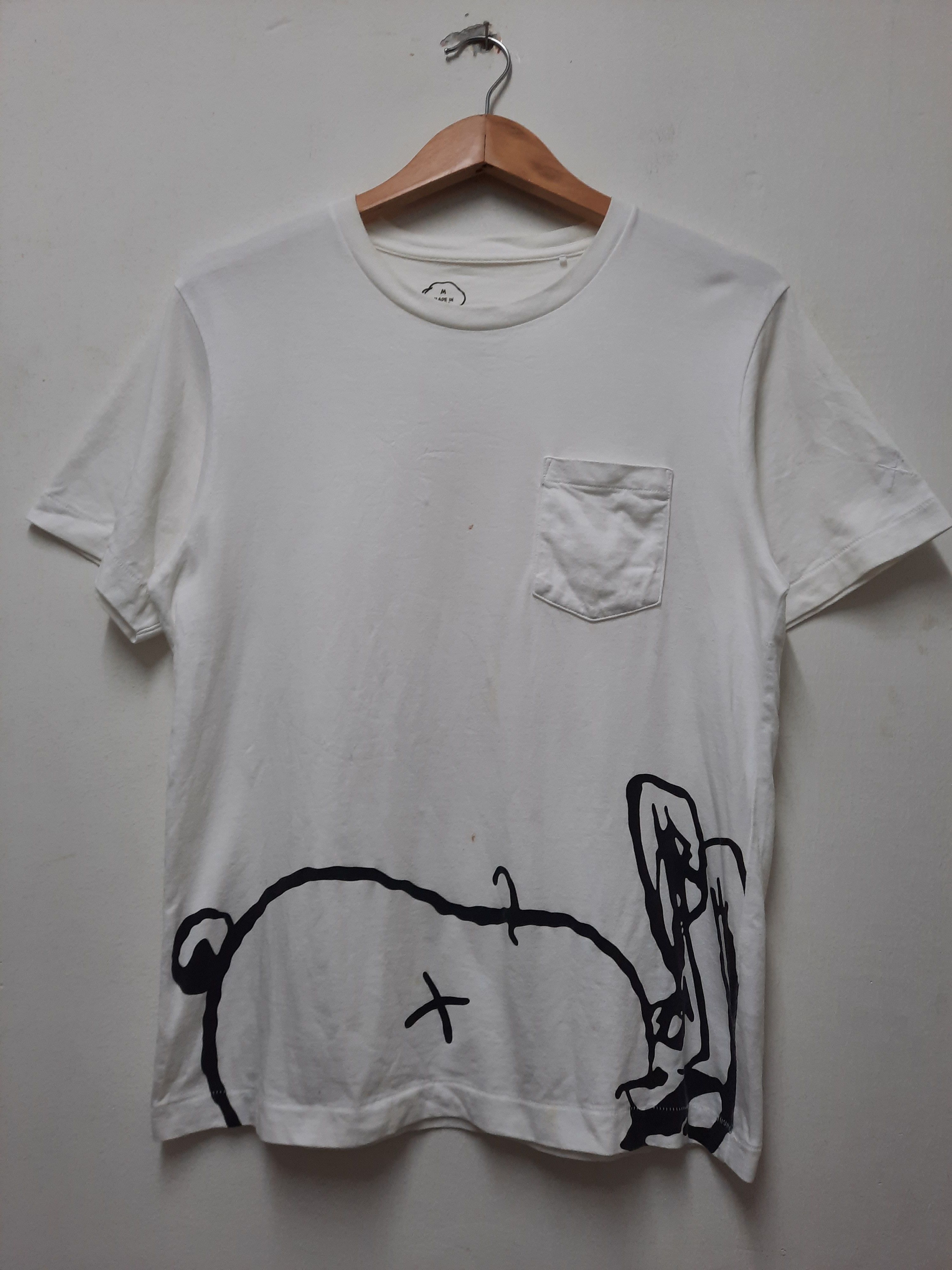 Kaws × Peanuts × Uniqlo KAWS X UNIQLO X PEANUTS T-SHIRT Size US M / EU 48-50 / 2 - 1 Thumbnail