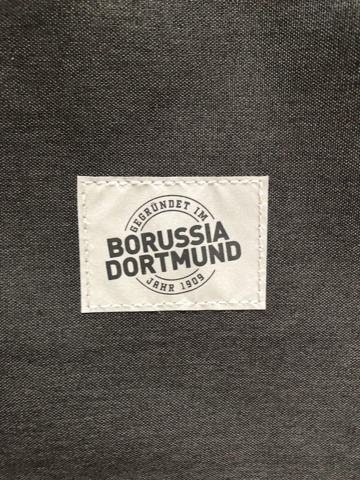 Other BORUSSIA DORTMUND RARE SOCCER SPORT LIGHT FOOTBALL BAG Size ONE SIZE - 3 Thumbnail