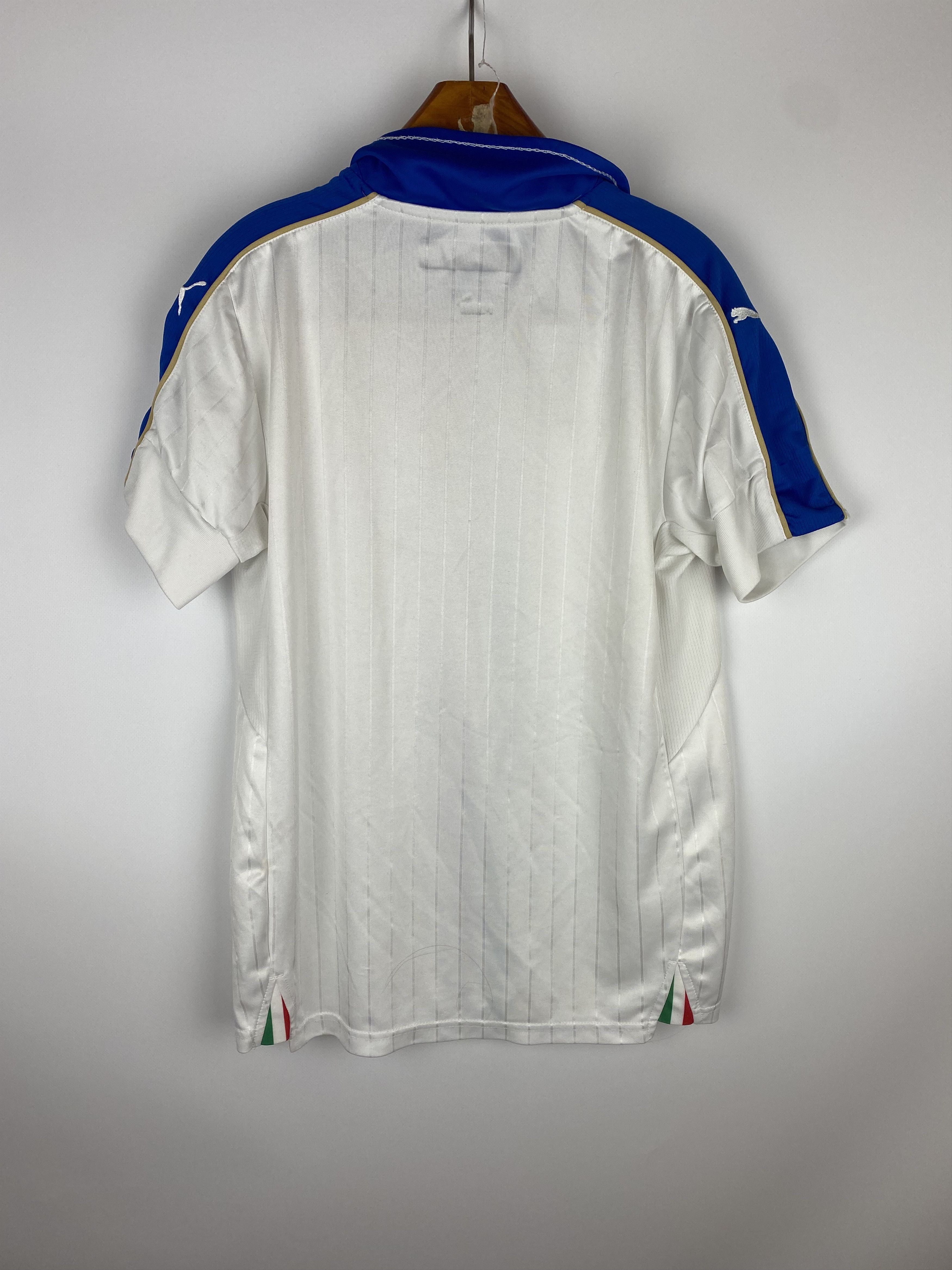 Puma Italia Vintage FIFA White Soccer Jersey Size US S / EU 44-46 / 1 - 5 Thumbnail