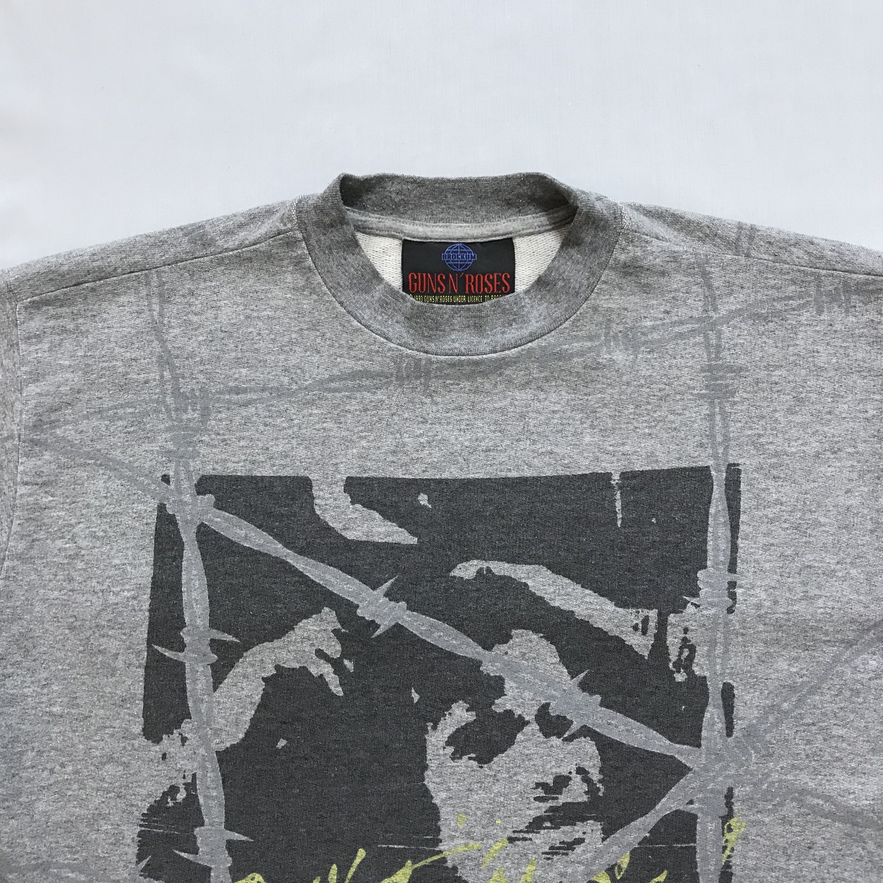 Band Tees GUNS N ROSES 1993 Vintage Sweatshirt Crewneck RARE 90s Rock Size US M / EU 48-50 / 2 - 3 Thumbnail