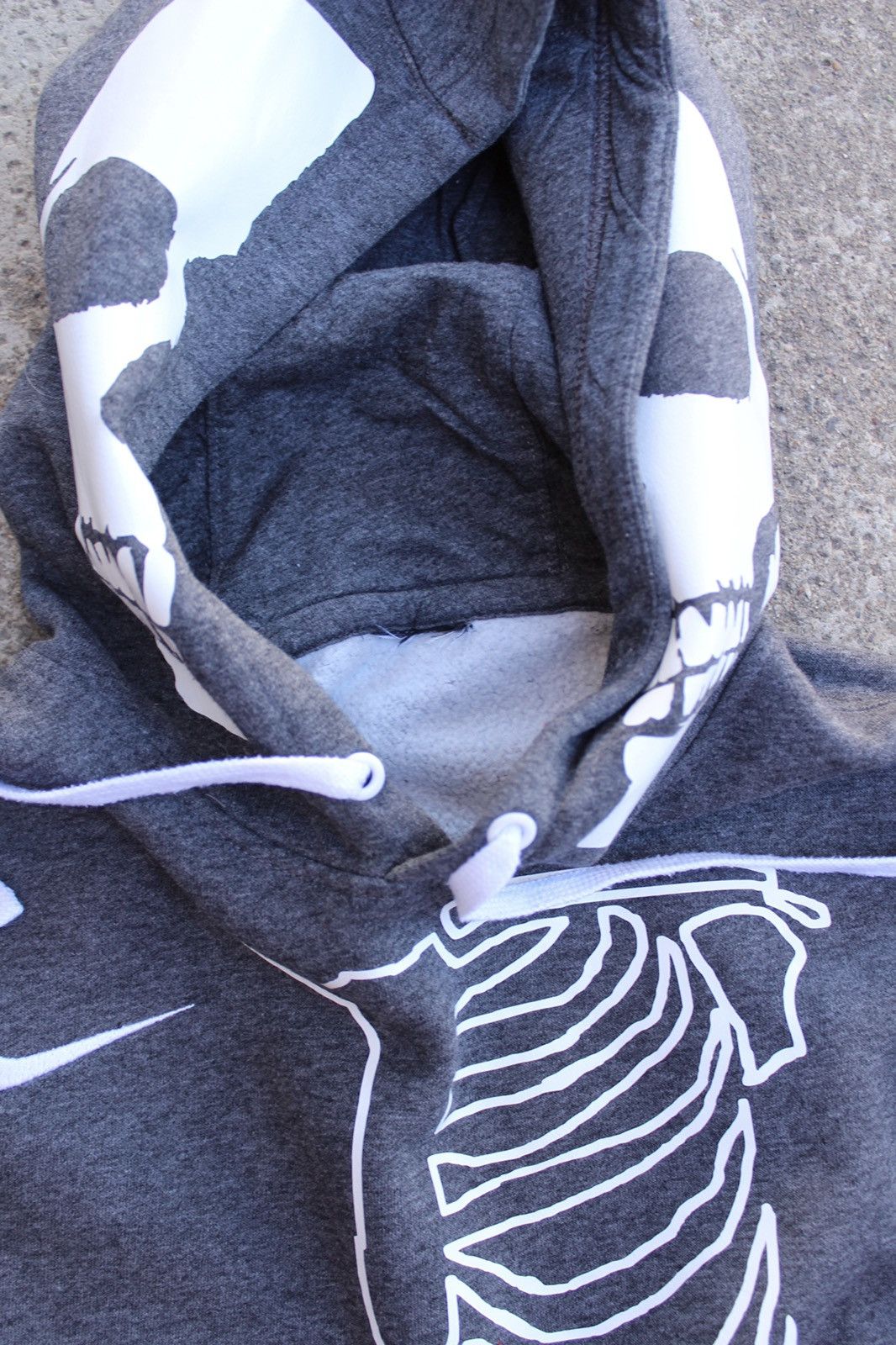 Nike × Vintage Vintage Nike Swoosh Skeleton Hoodie Grey M Size US M / EU 48-50 / 2 - 7 Thumbnail