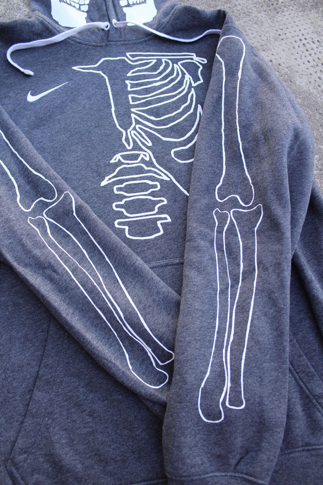 Nike × Vintage Vintage Nike Swoosh Skeleton Hoodie Grey M Size US M / EU 48-50 / 2 - 2 Thumbnail
