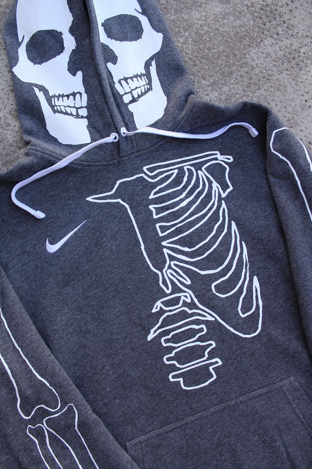 Nike × Vintage Vintage Nike Swoosh Skeleton Hoodie Grey M Size US M / EU 48-50 / 2 - 3 Thumbnail