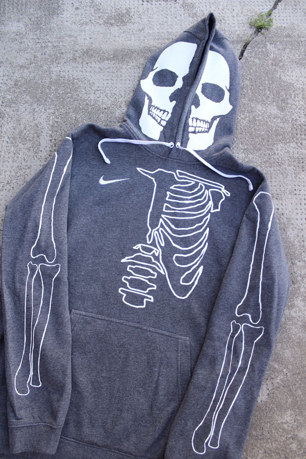 Nike × Vintage Vintage Nike Swoosh Skeleton Hoodie Grey M Size US M / EU 48-50 / 2 - 1 Thumbnail