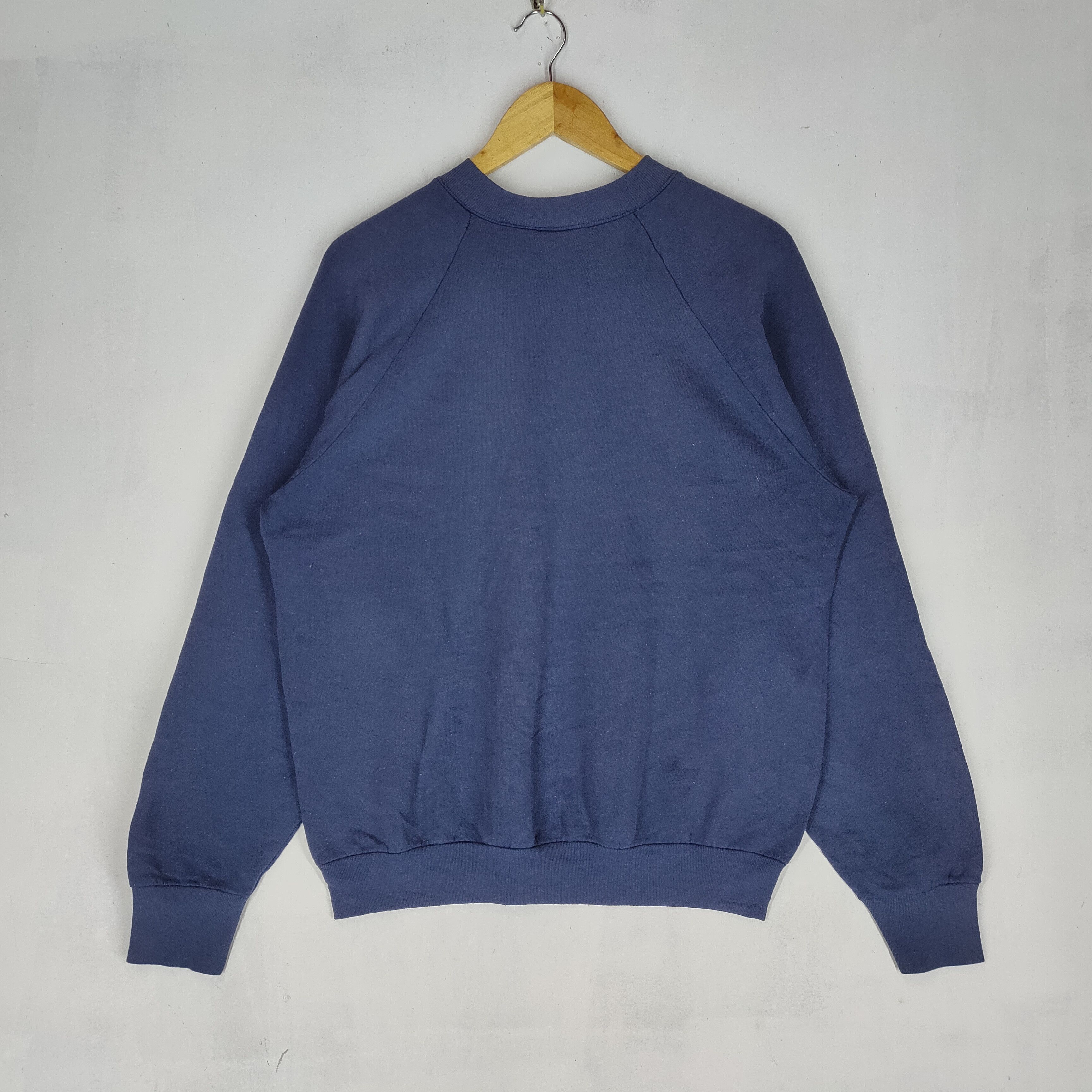 Fruit Of The Loom Vintage FRUIT OF THE LOOM Plain Made in USA Sweatshirt Size US L / EU 52-54 / 3 - 5 Thumbnail