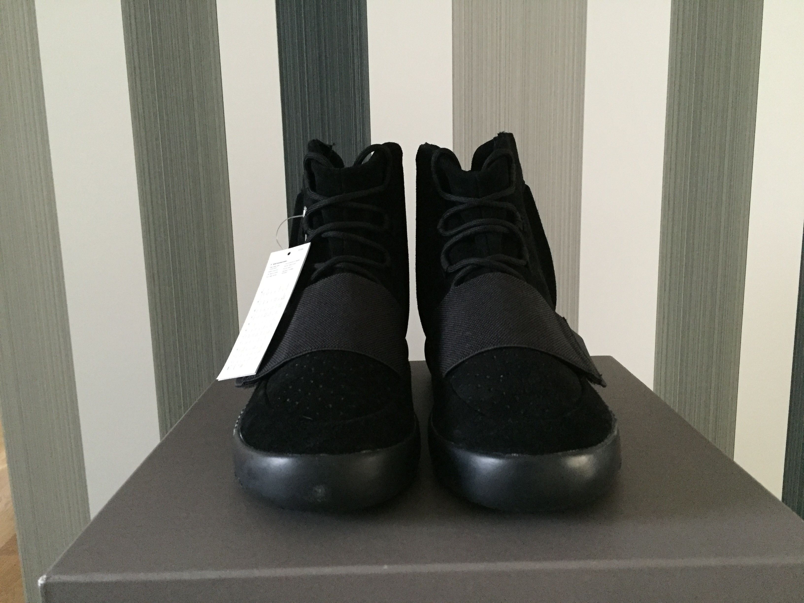 Adidas Yeezy Boost 750 "Triple Black" Size US 10 / EU 43 - 1 Preview