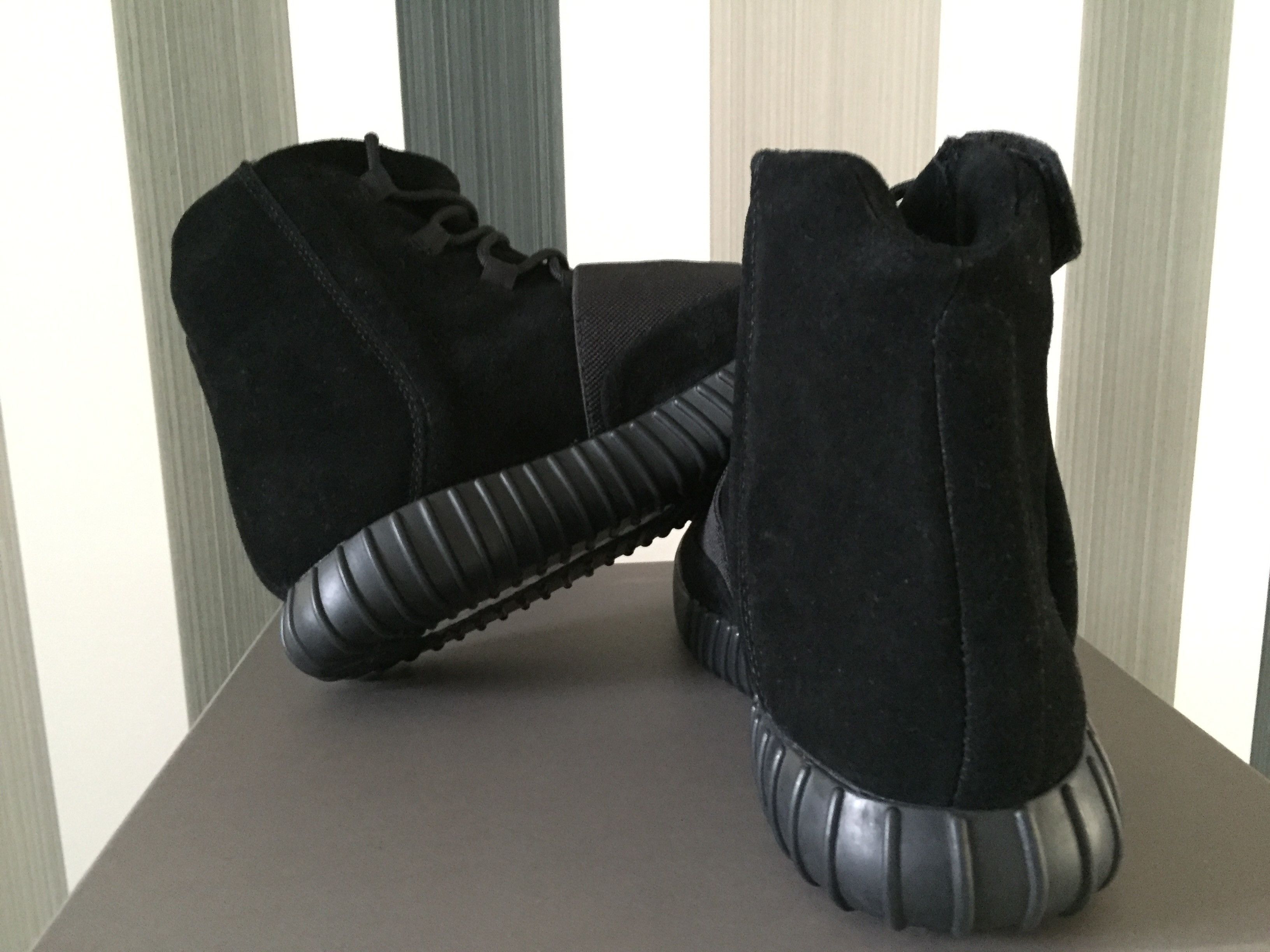 Adidas Yeezy Boost 750 "Triple Black" Size US 10 / EU 43 - 4 Thumbnail