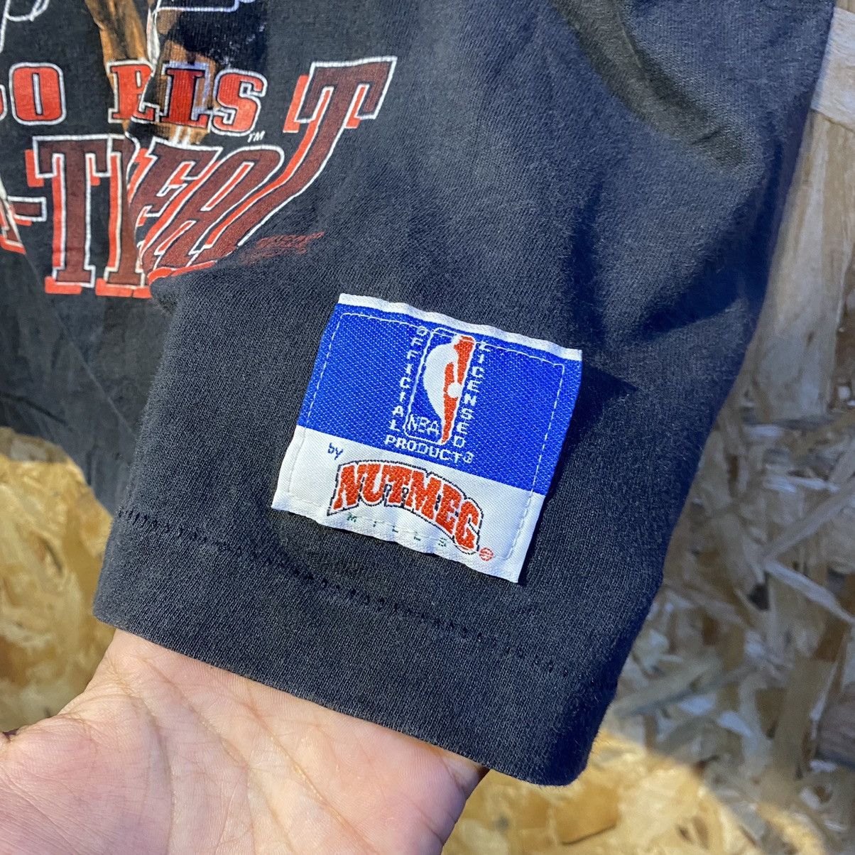 NBA × Nutmeg × Vintage VINTAGE RARE‼️NBA Chicago Bulls Triple-Threat Nutmeg Mills Size US M / EU 48-50 / 2 - 4 Thumbnail