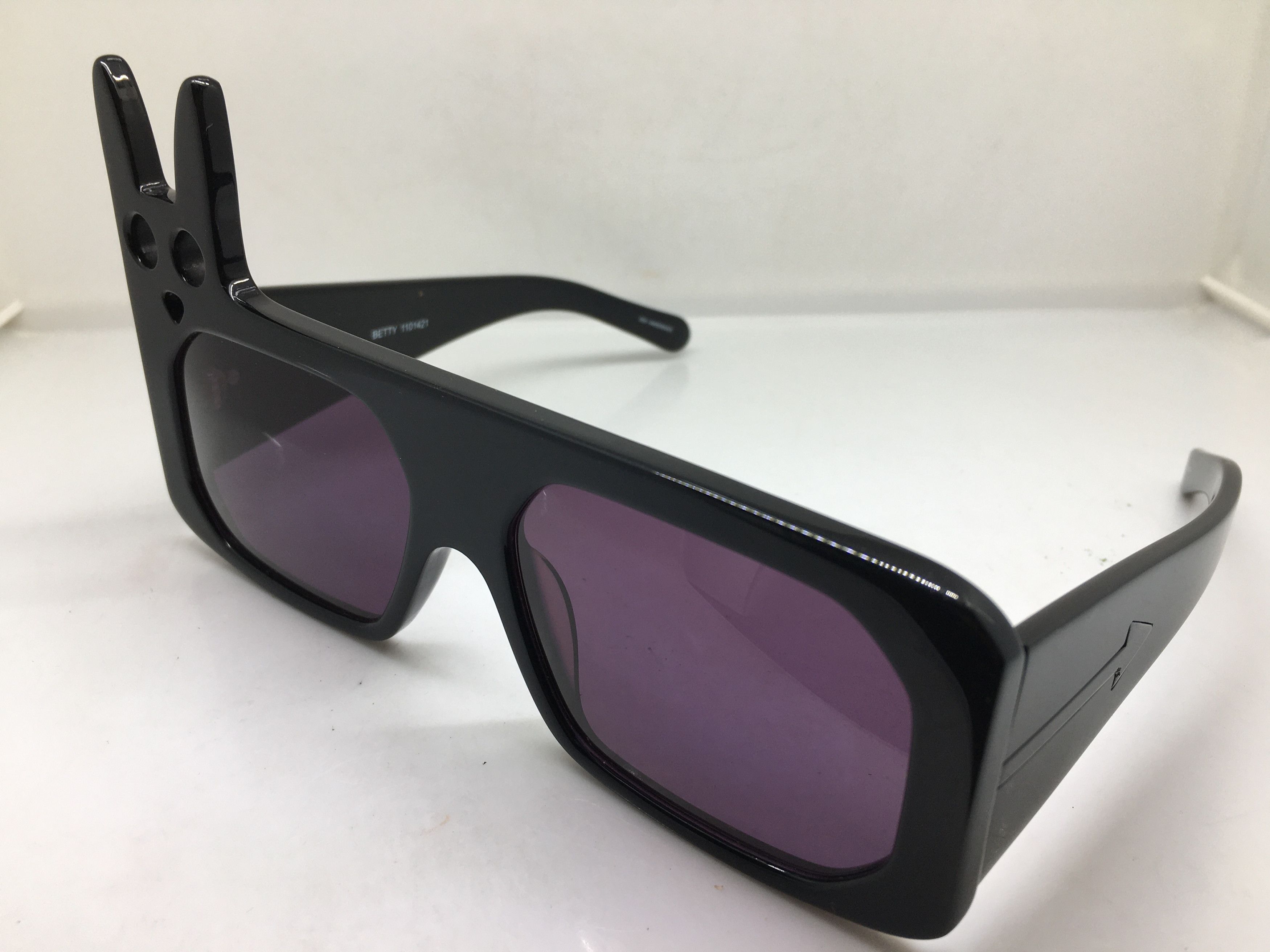 Karen Walker Karen Walker Betty Sunglasses Frame Limited Edition Black Size ONE SIZE - 3 Thumbnail