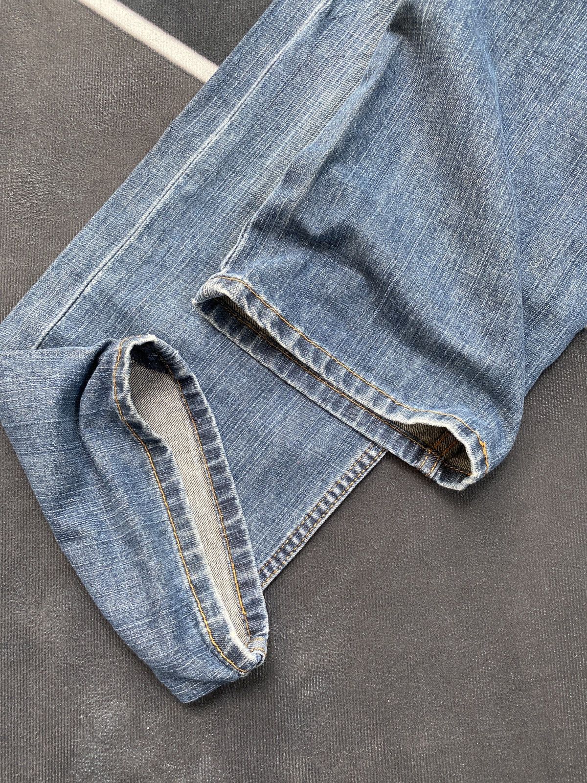 Jean × Levi's × Vintage VINTAGE LEVIS 505 DISTRESSED JEANS -J364 Size US 40 / EU 56 - 7 Thumbnail