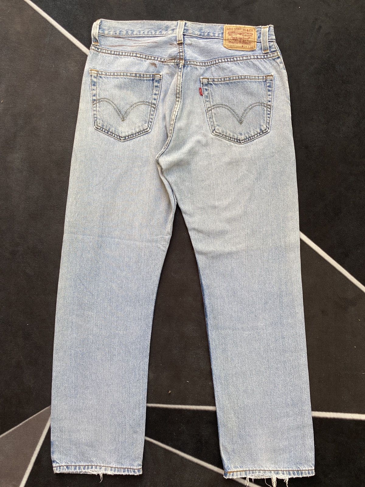 Jean × Levi's × Vintage VINTAGE LEVIS 505 BLUE WASH JEANS-J368 Size US 35 - 2 Thumbnail
