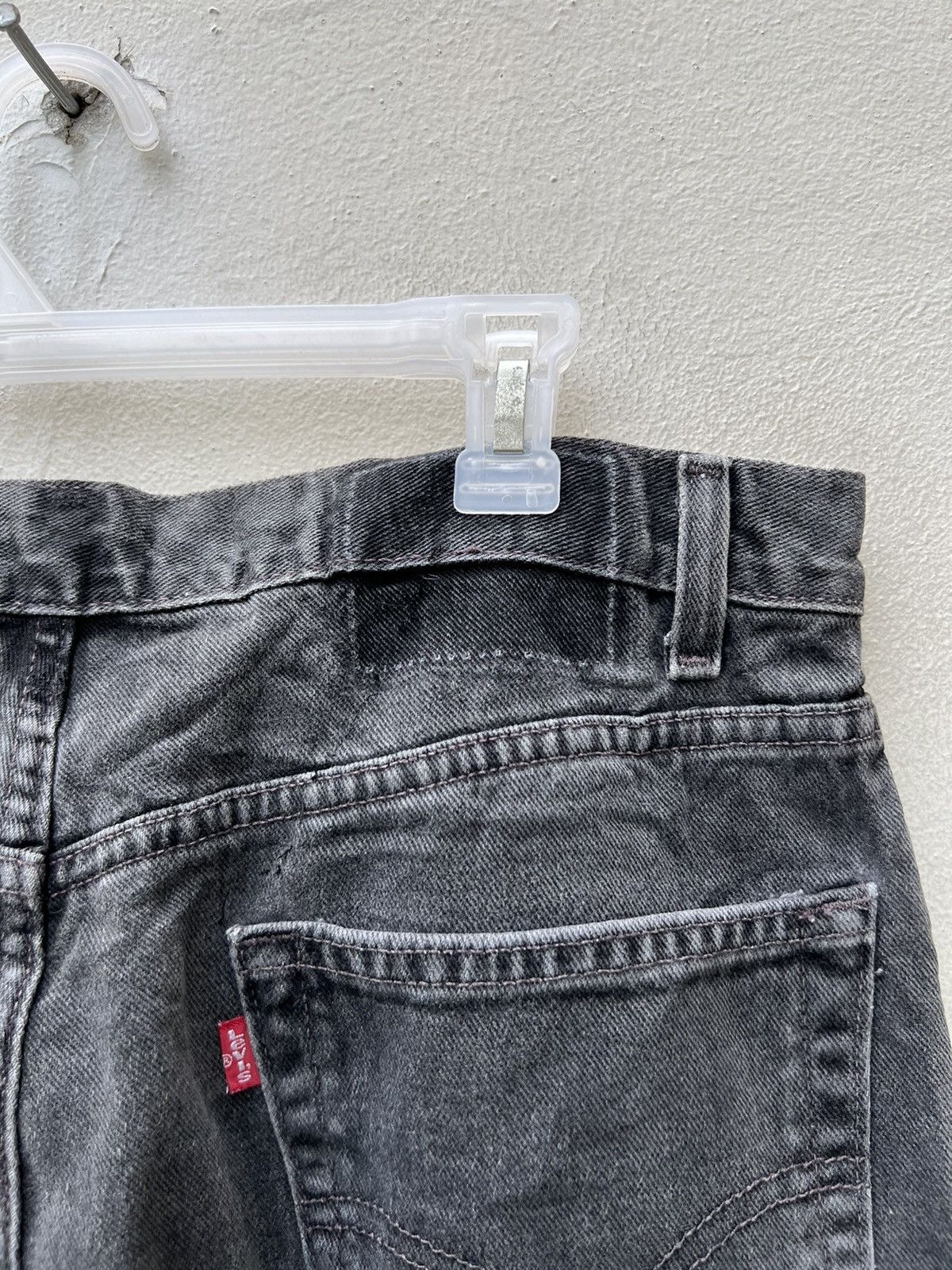 Levi's VTG 2001 Levi’s 505 Fade Black Denim Regular Straight Jeans Size US 35 - 17 Thumbnail