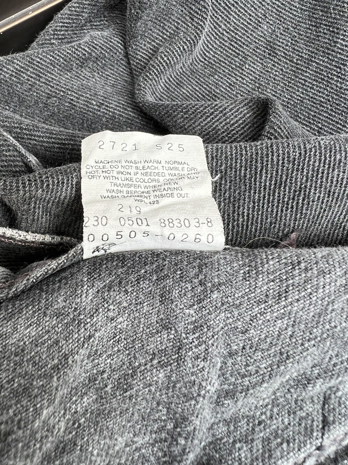 Levi's VTG 2001 Levi’s 505 Fade Black Denim Regular Straight Jeans Size US 35 - 20 Thumbnail