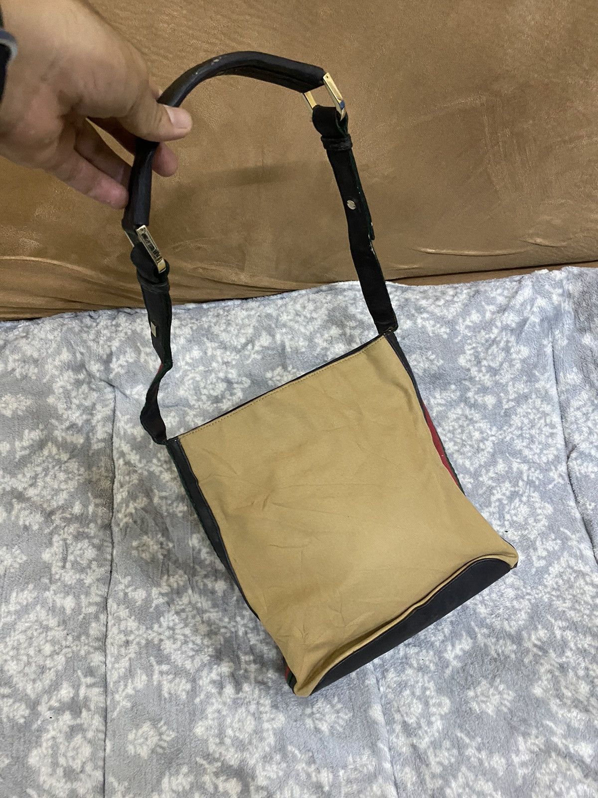 Gucci Authentic Gucci Shoulder Bag Size ONE SIZE - 4 Thumbnail