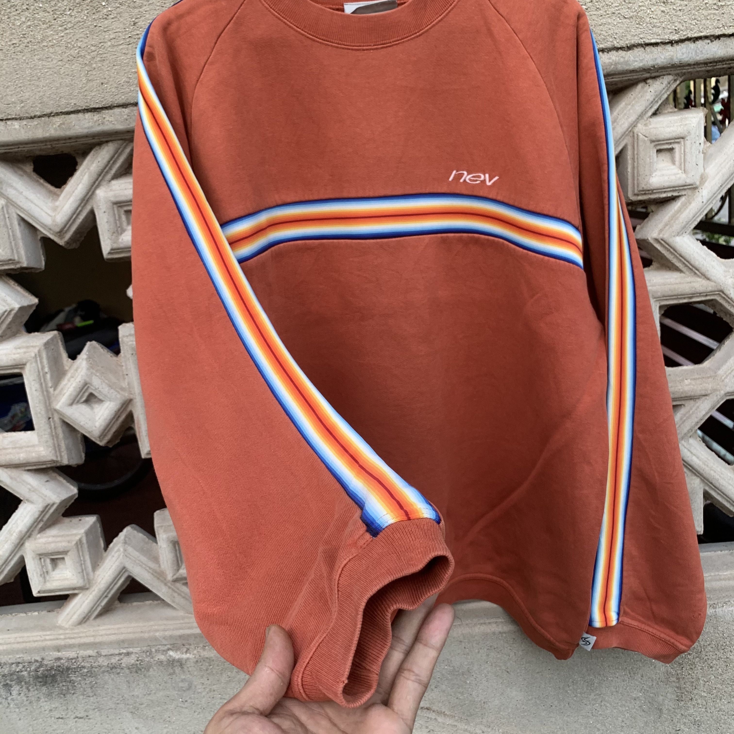 Rainbow Vintage Nev Surfboard Surf Style Rainbow Striped Pullover Size US L / EU 52-54 / 3 - 3 Thumbnail