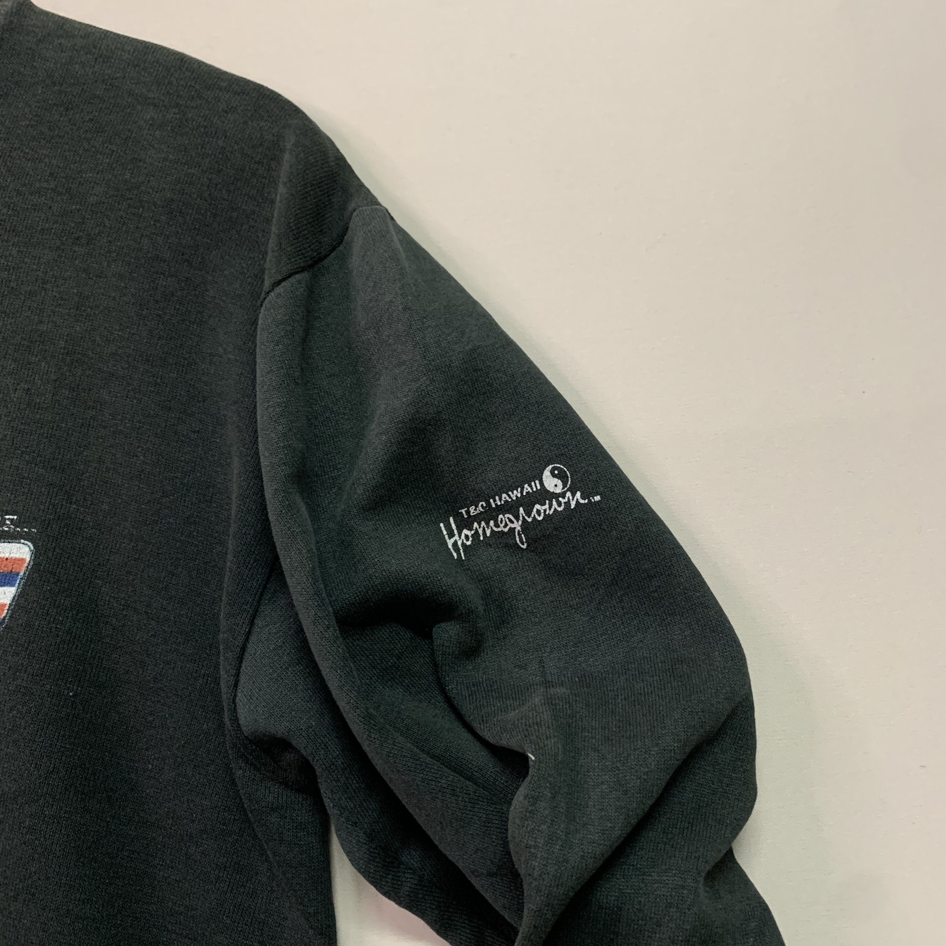 Vintage Vintage T&C Hawaii Surf Design Made In USA Crewneck Sweater Size US XL / EU 56 / 4 - 4 Thumbnail