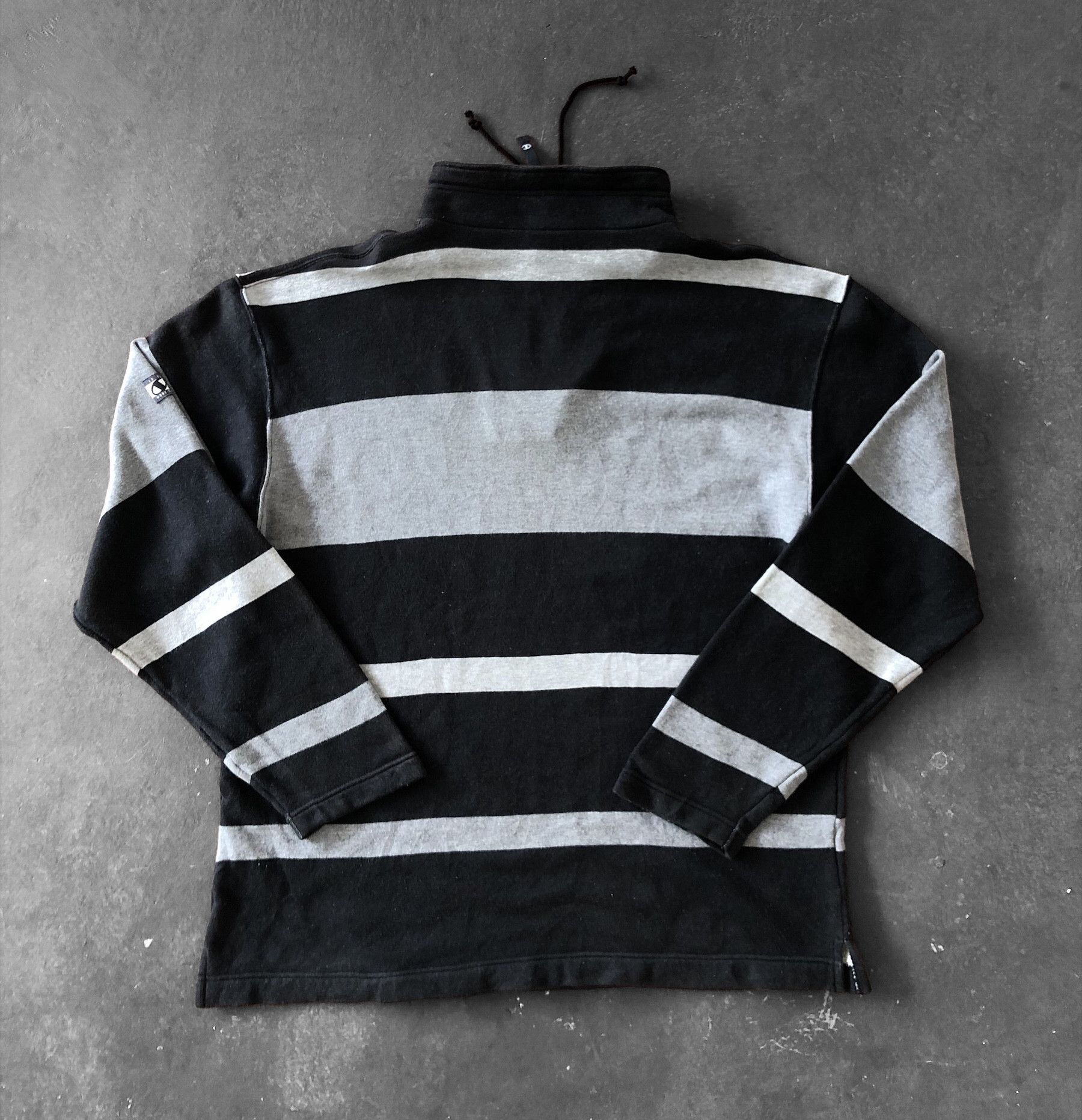 VINTAGE 90’S CHAMPION PRODUCTS JAPAN ZIPPER NECK SWEATSHIRT