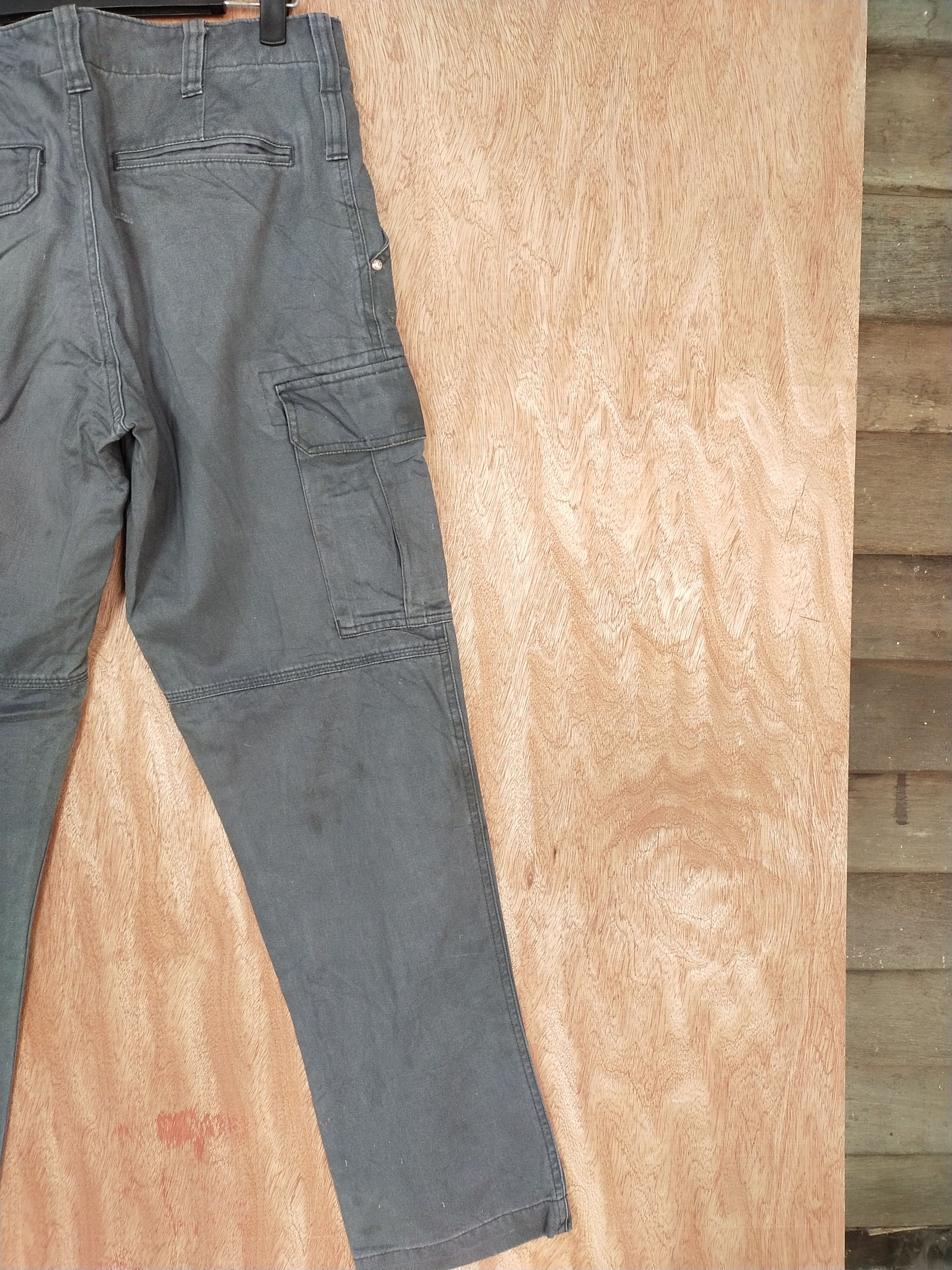 Japanese Brand Burtle gray dirty thrashed multipocket cargo pants #S118 Size US 31 - 8 Thumbnail
